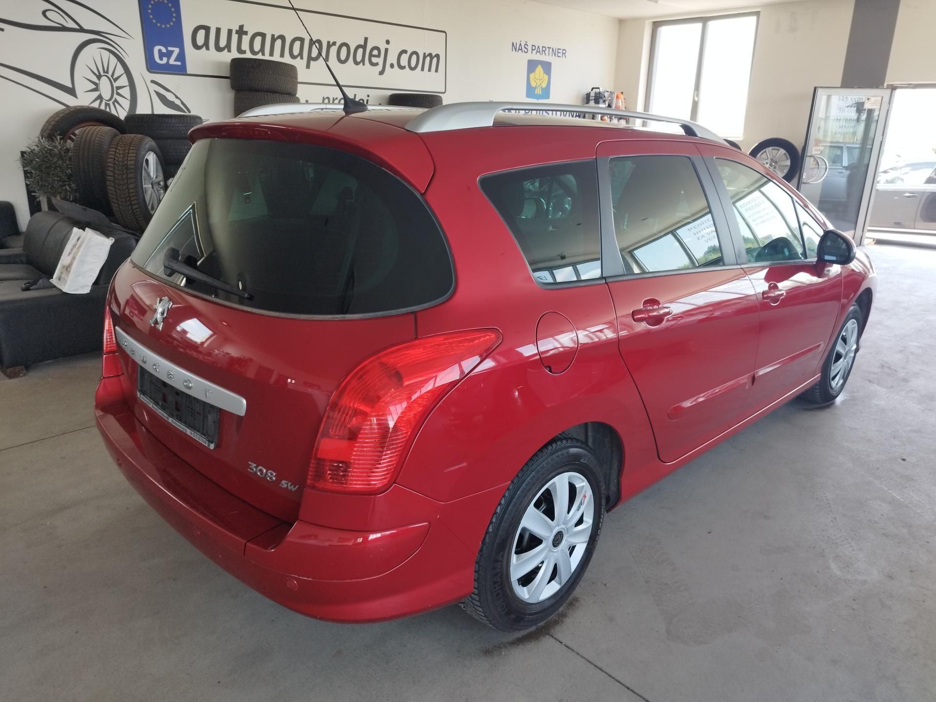 Peugeot 308, 1,6HDI,80KW,7MÍST,PANOR,SER.KN - fotka 6