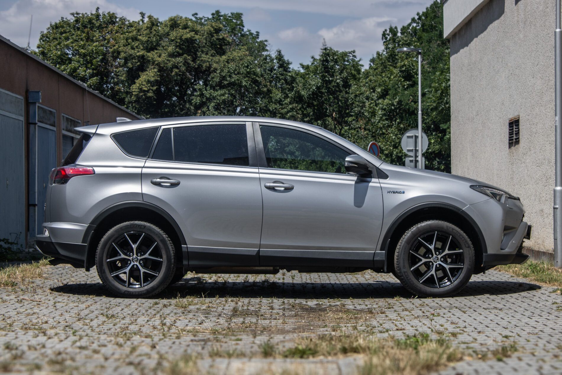 Toyota Rav4 - fotka 4