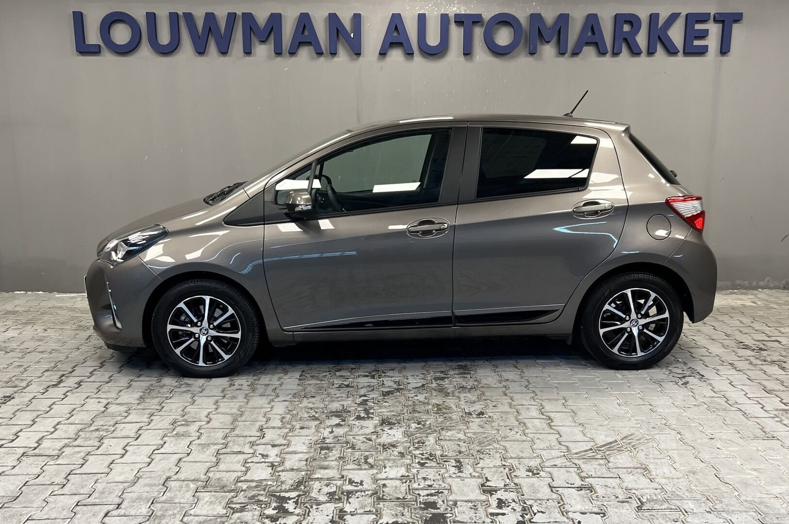 Toyota Yaris, 1.5 AT ACTIVE TREND - fotka 4