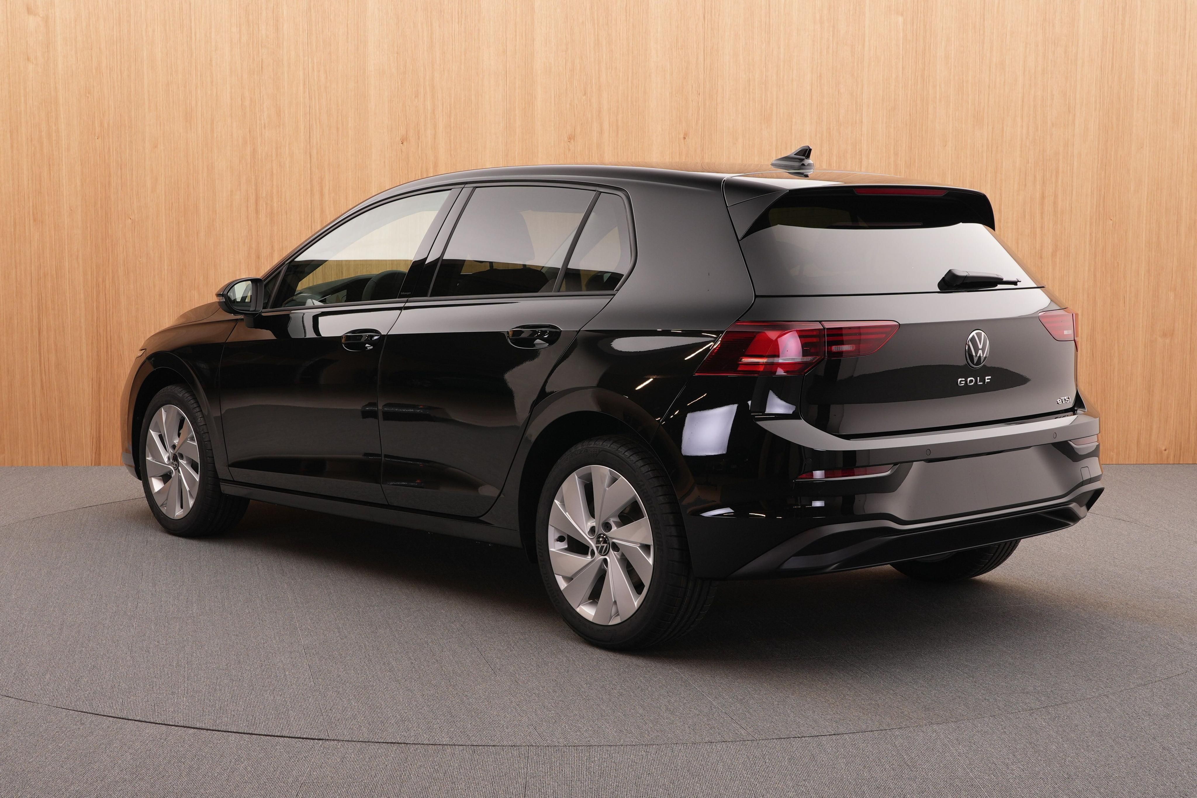 Volkswagen Golf Variant, Limited 1.5 eTSI mHEV DSG - fotka 3
