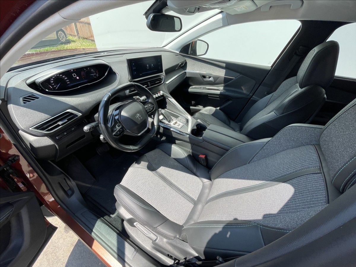 Peugeot 5008, 1,5 BlueHDi A8 Allure Pack - fotka 5