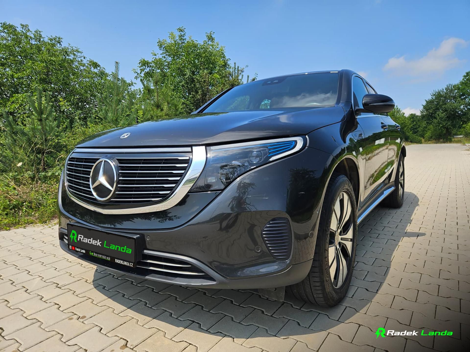 Mercedes-Benz EQC, 4MATIC 80 kWh - fotka 3