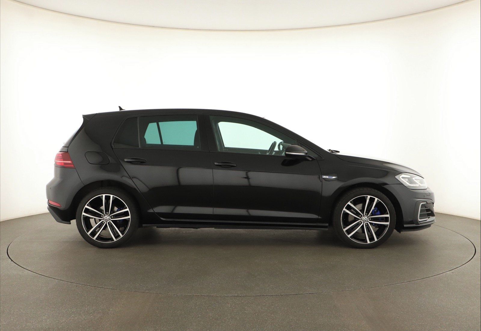Volkswagen Golf, GTE, Automat - fotka 6