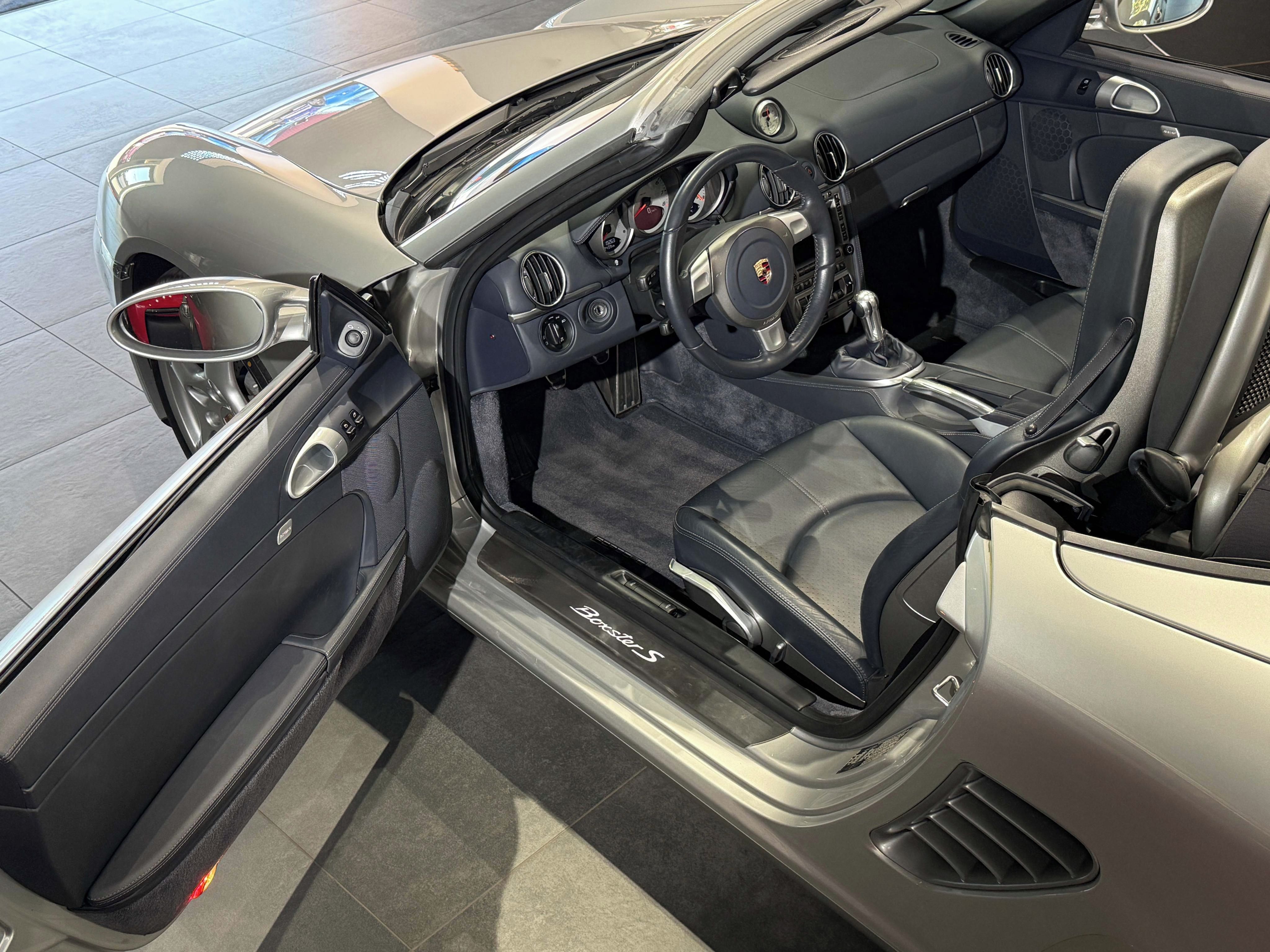 Porsche 987 Boxster, S*19 300km*Bi-Xenon*PASM - fotka 5