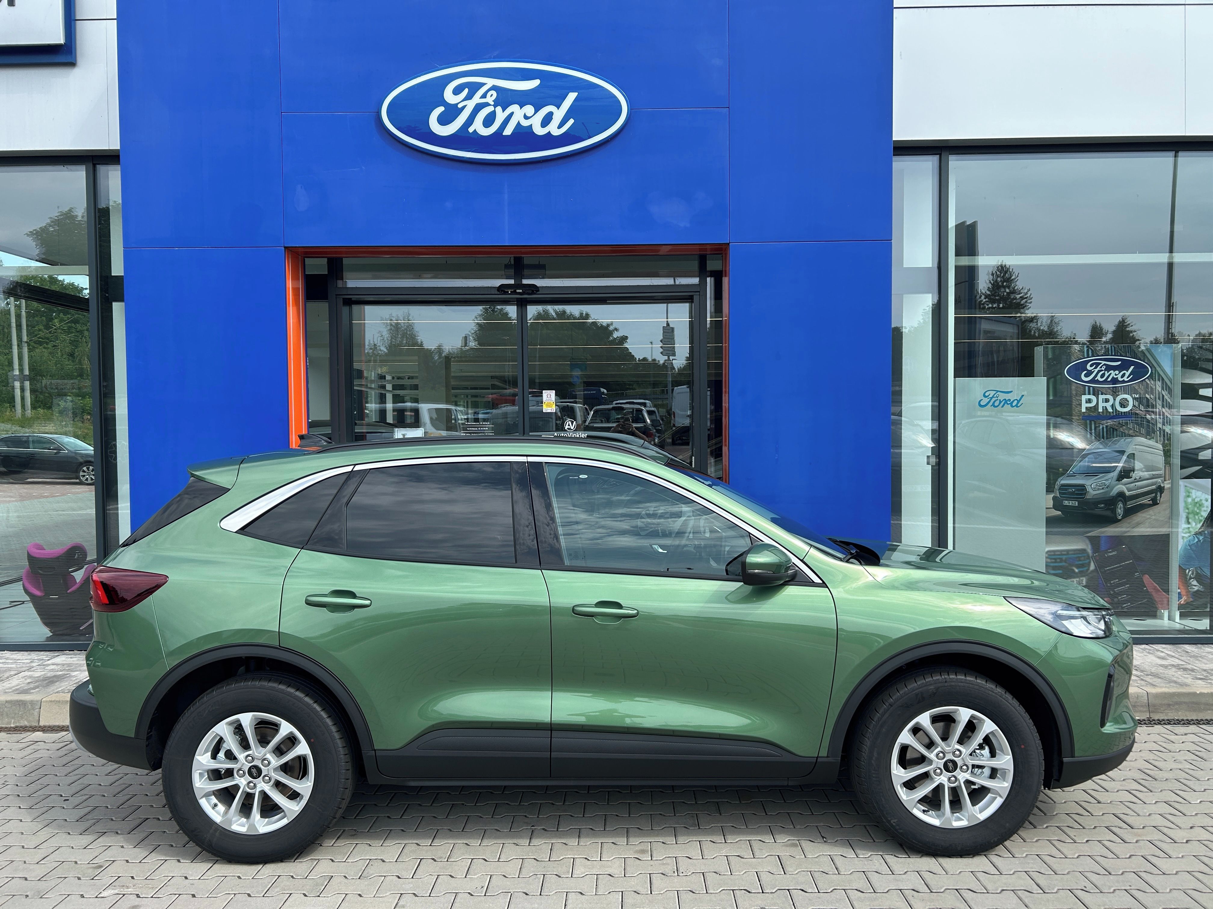 Ford Kuga, TITANIUM 2.5 HEV 132 kW - fotka 3