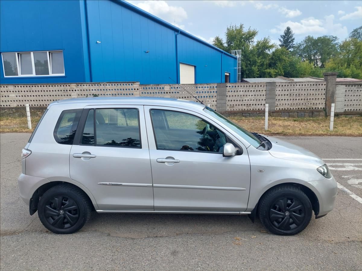 Mazda 2, 1,2 i  zachovalý vůz - fotka 4