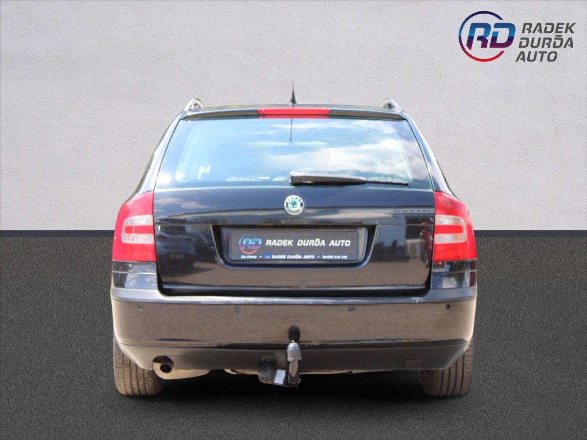 Škoda Octavia, 1,6 MPI  TAŽNÉ,ELEGANCE - fotka 6