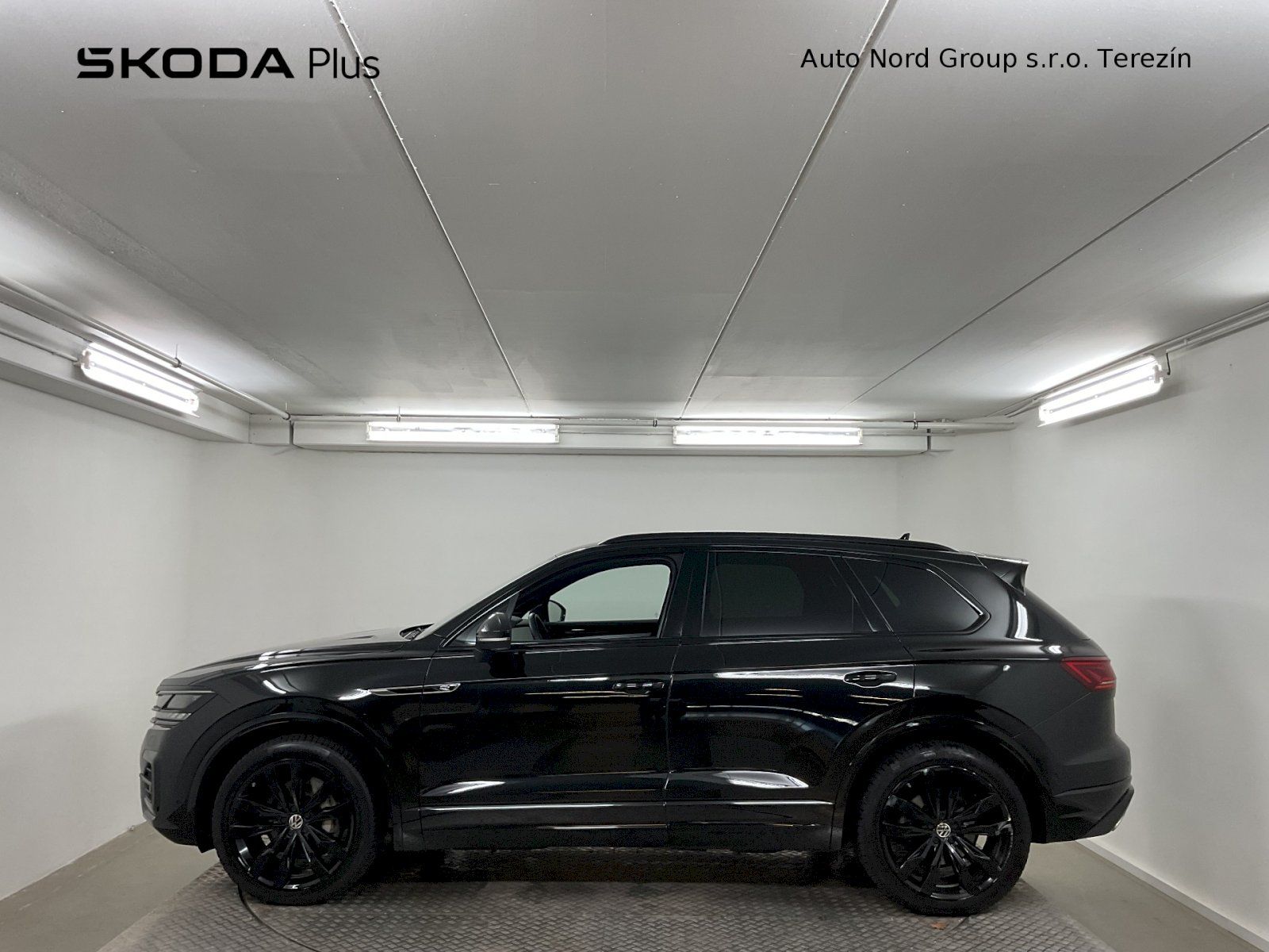 Volkswagen Touareg, R-LINE V6 3,0 TDI 4MOT 8TT - fotka 3