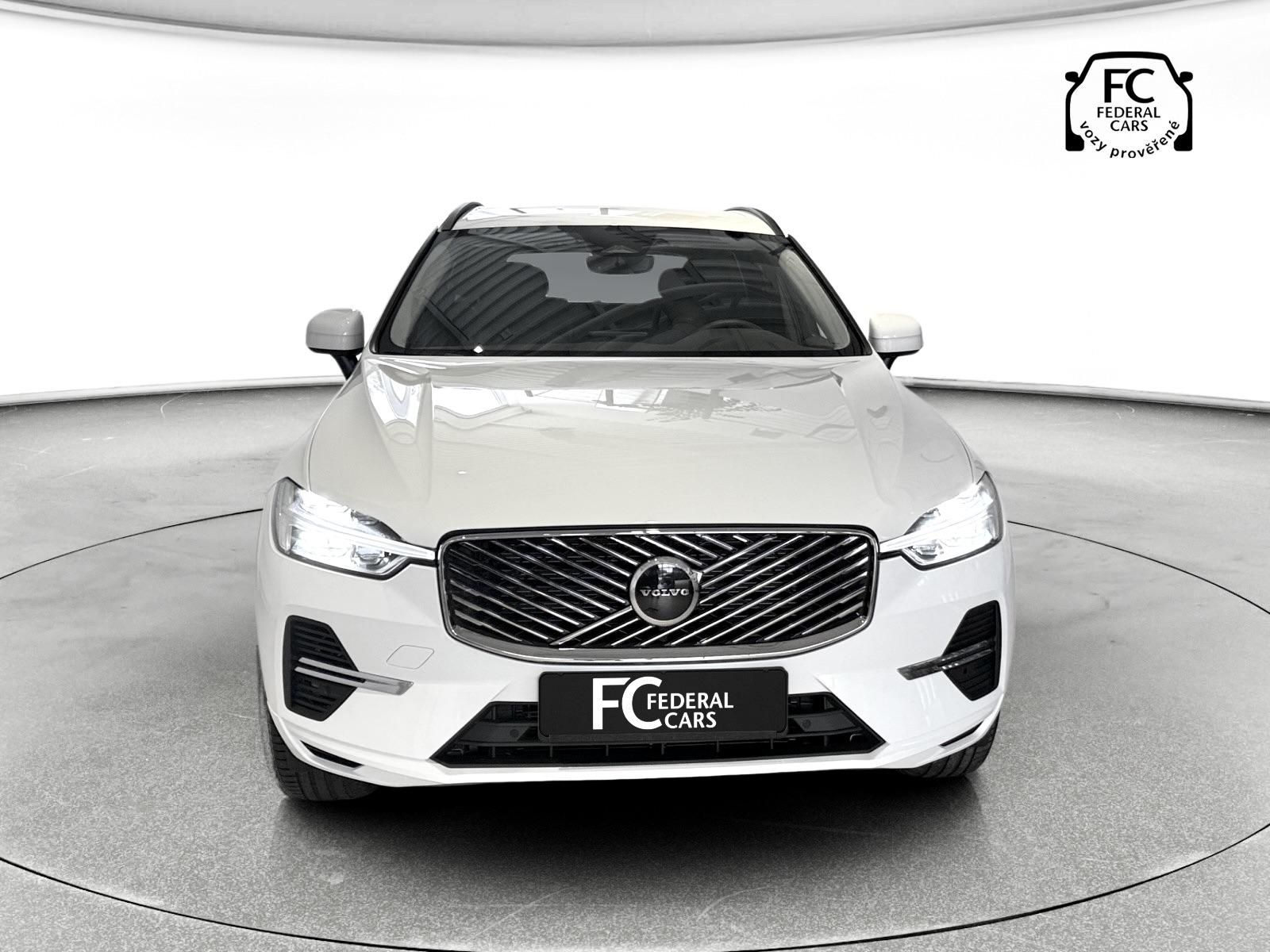 Volvo XC60, T6 PHEV CORE + 4ZÁRUKA/SERVIS - fotka 3