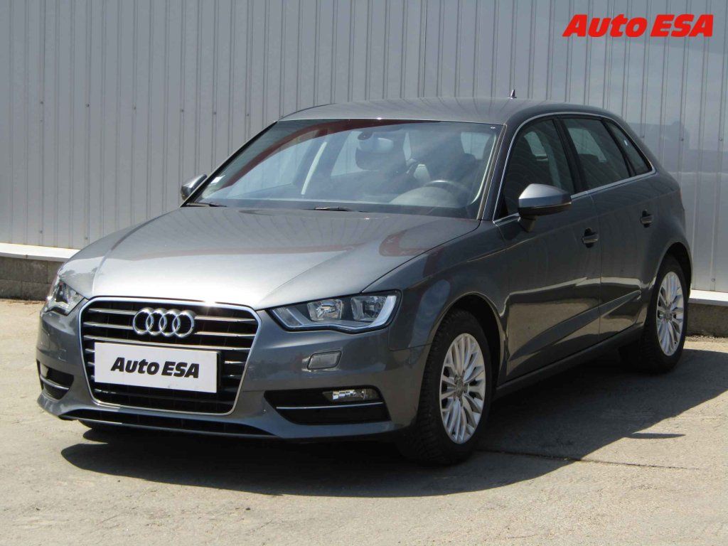 Audi A3, 1.4 TFSi,navi - fotka 3