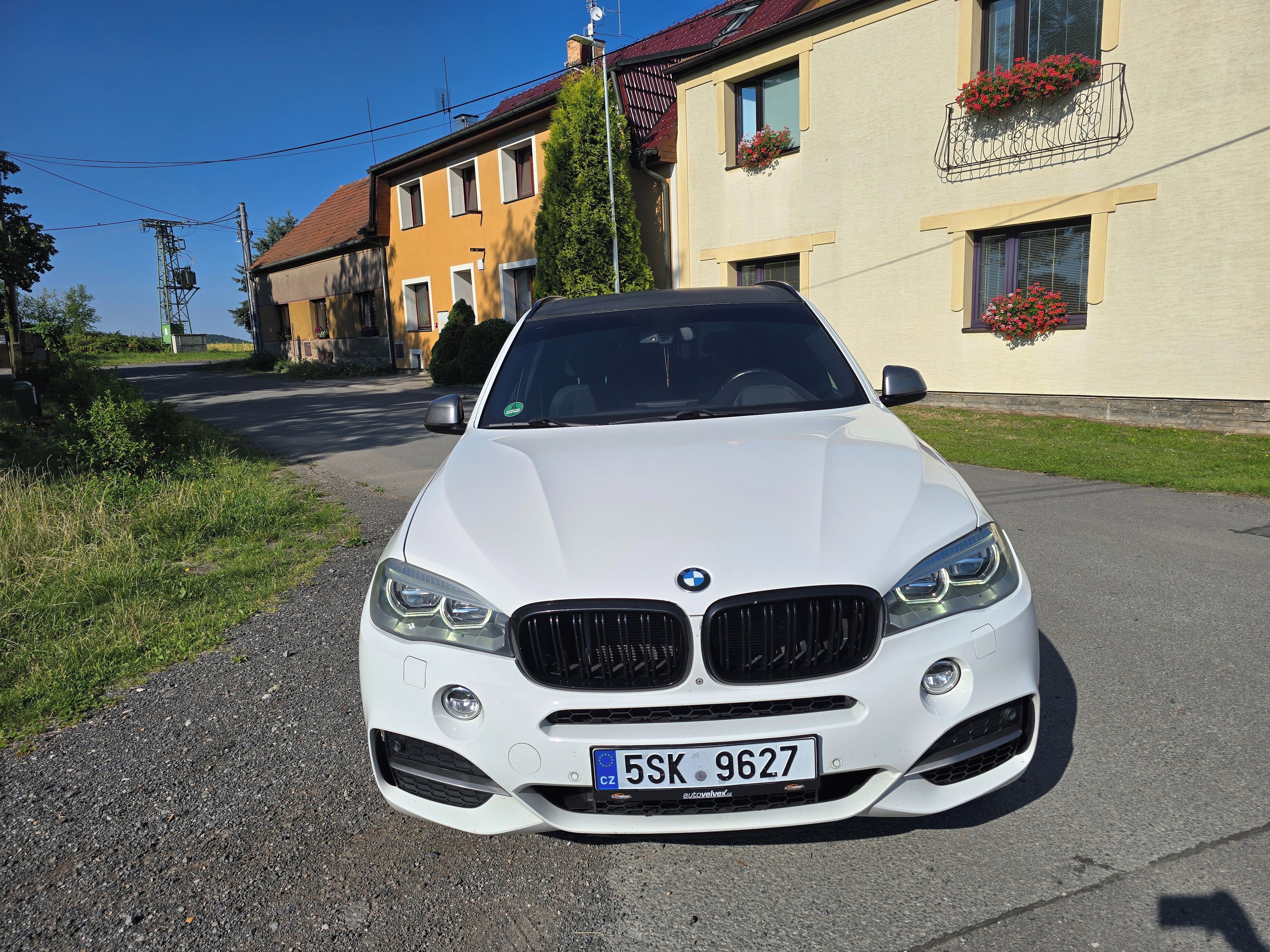 BMW X5 - fotka 2