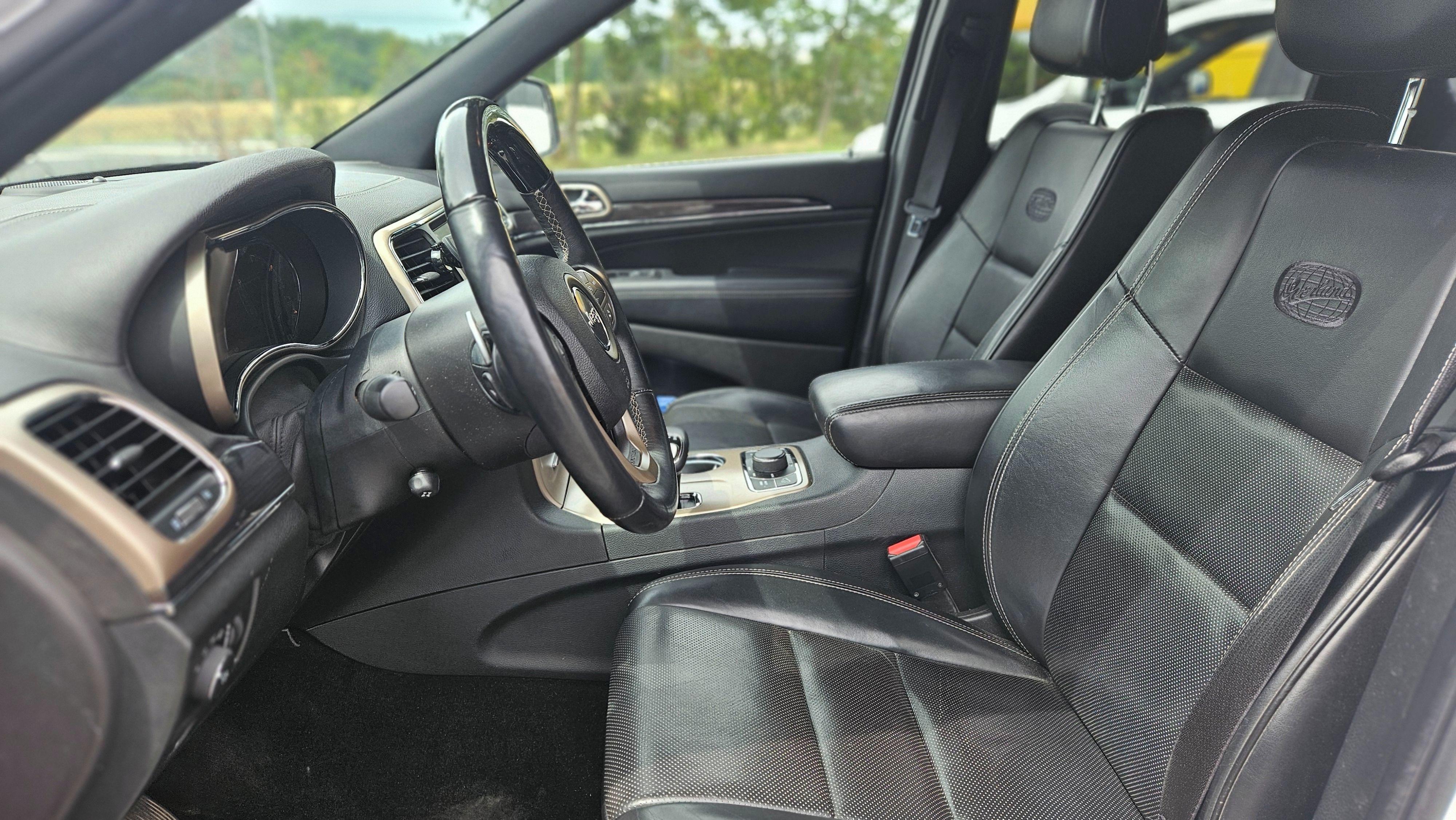Jeep Grand Cherokee, 3.0 CRD 4x4 Overland DPH nehav - fotka 5