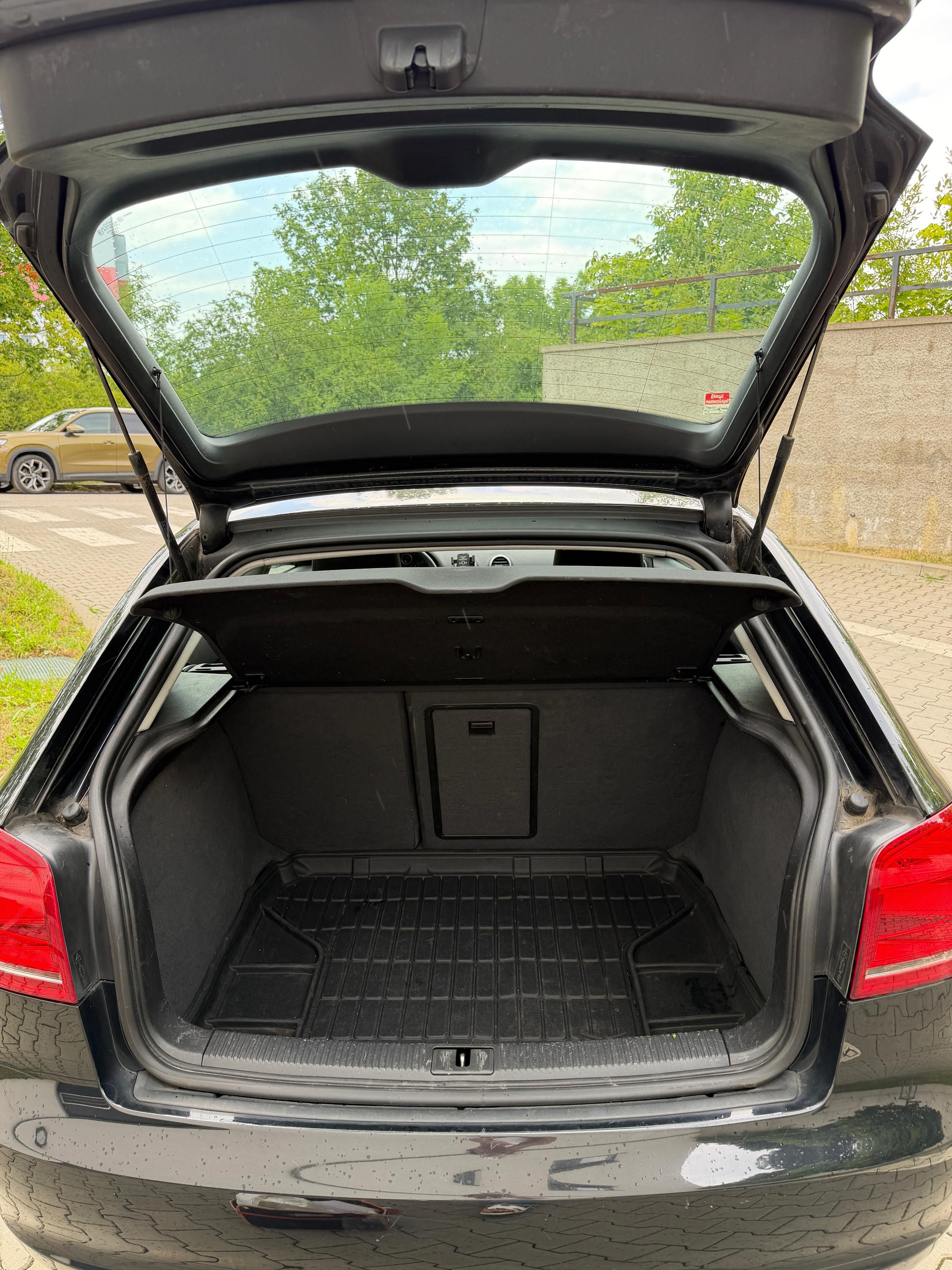 Audi A3, Audi A3 1.6 TDI 77 kW Ambition - fotka 5