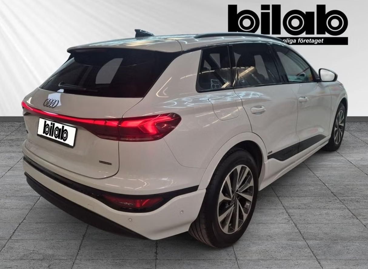 Audi Q6 e-tron, Q 360kam Panorama Matrix Tažné - fotka 4