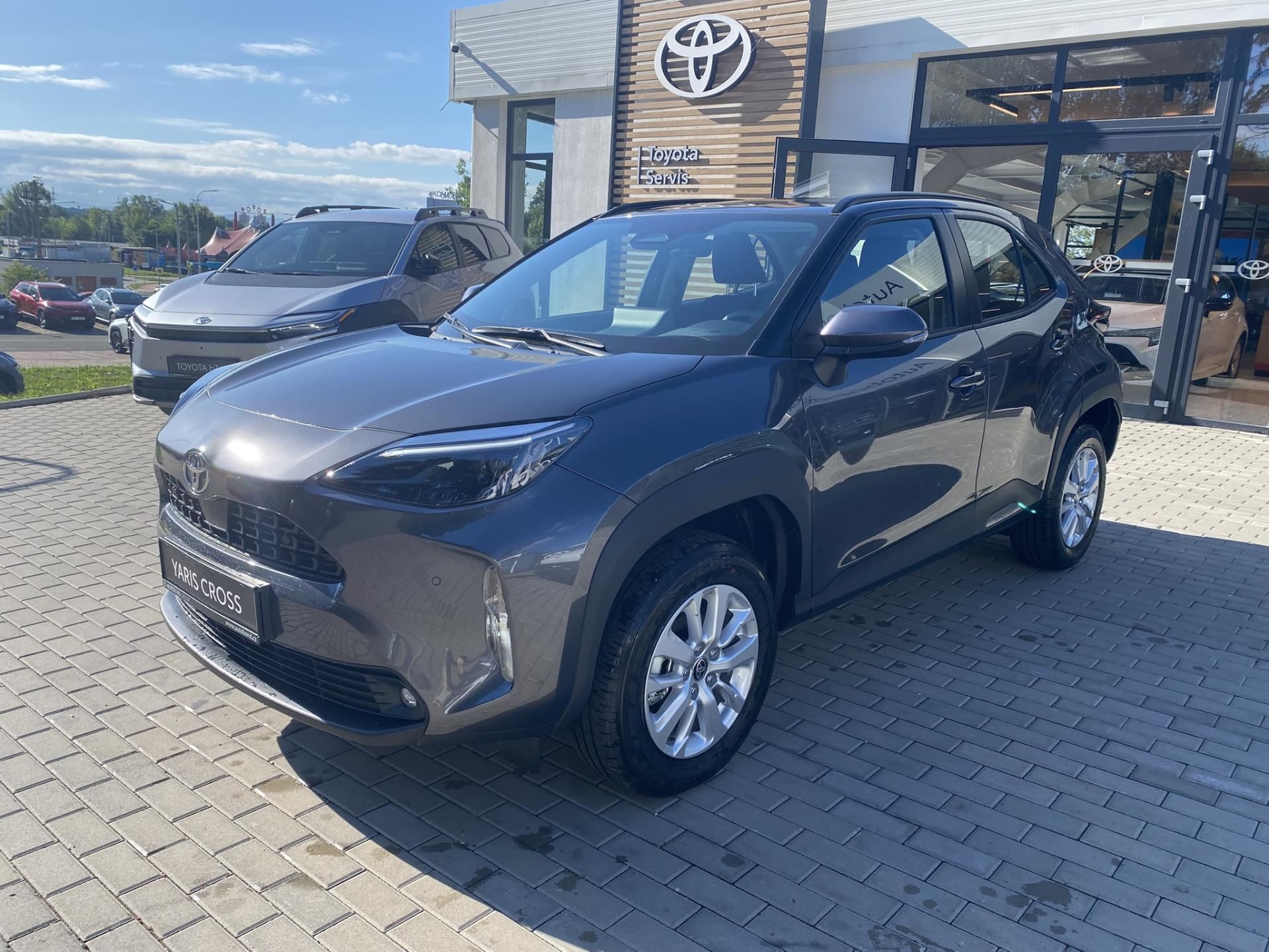 Toyota Yaris Cross, 1.5 HEV COMFORT + tažné zař. - fotka 2