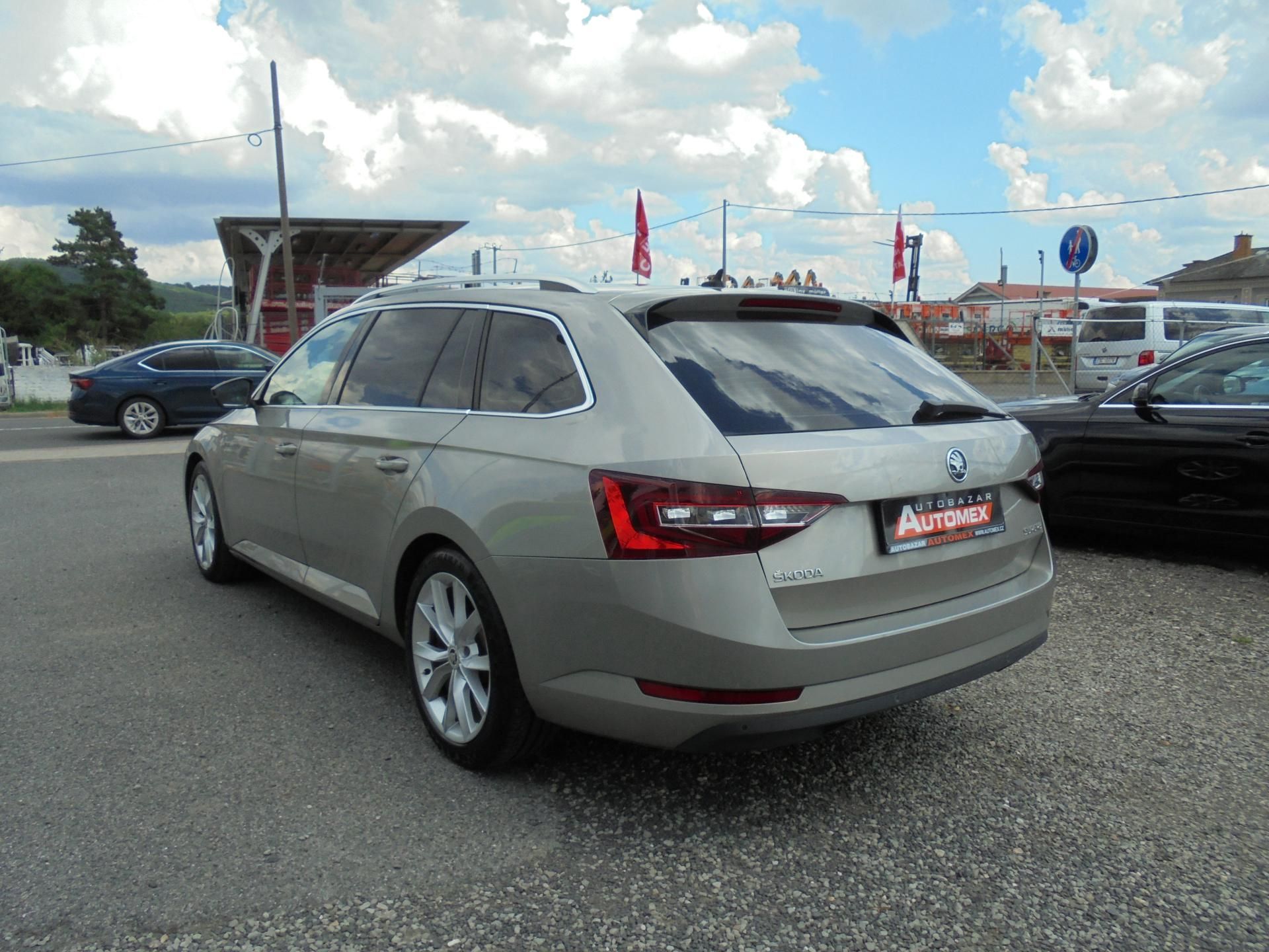 Škoda Superb, 2.0TDI-110kw-DSG-NOVÝ MODEL - fotka 5