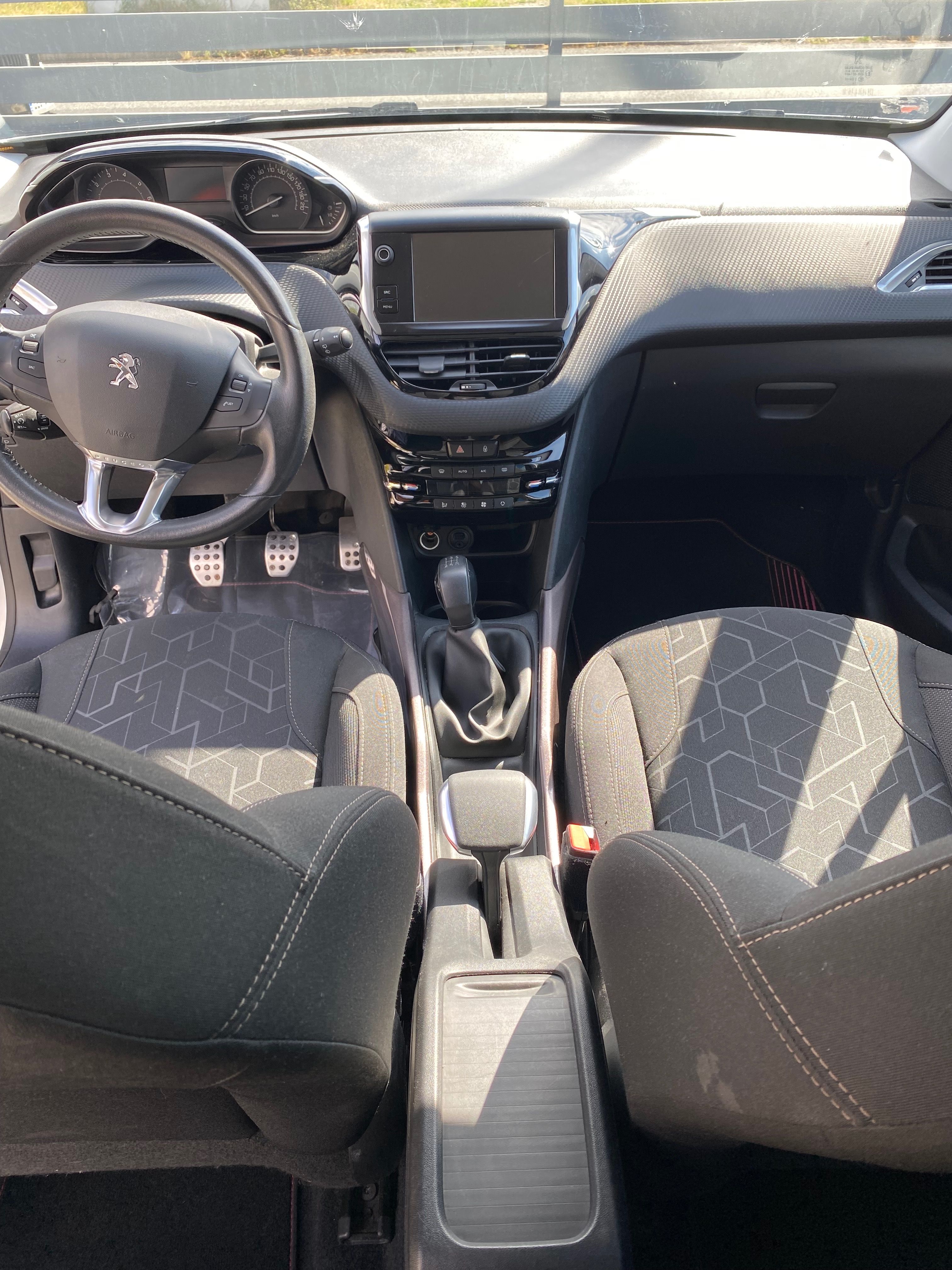 Peugeot 2008, Peugeot 2008, servisováno - fotka 2