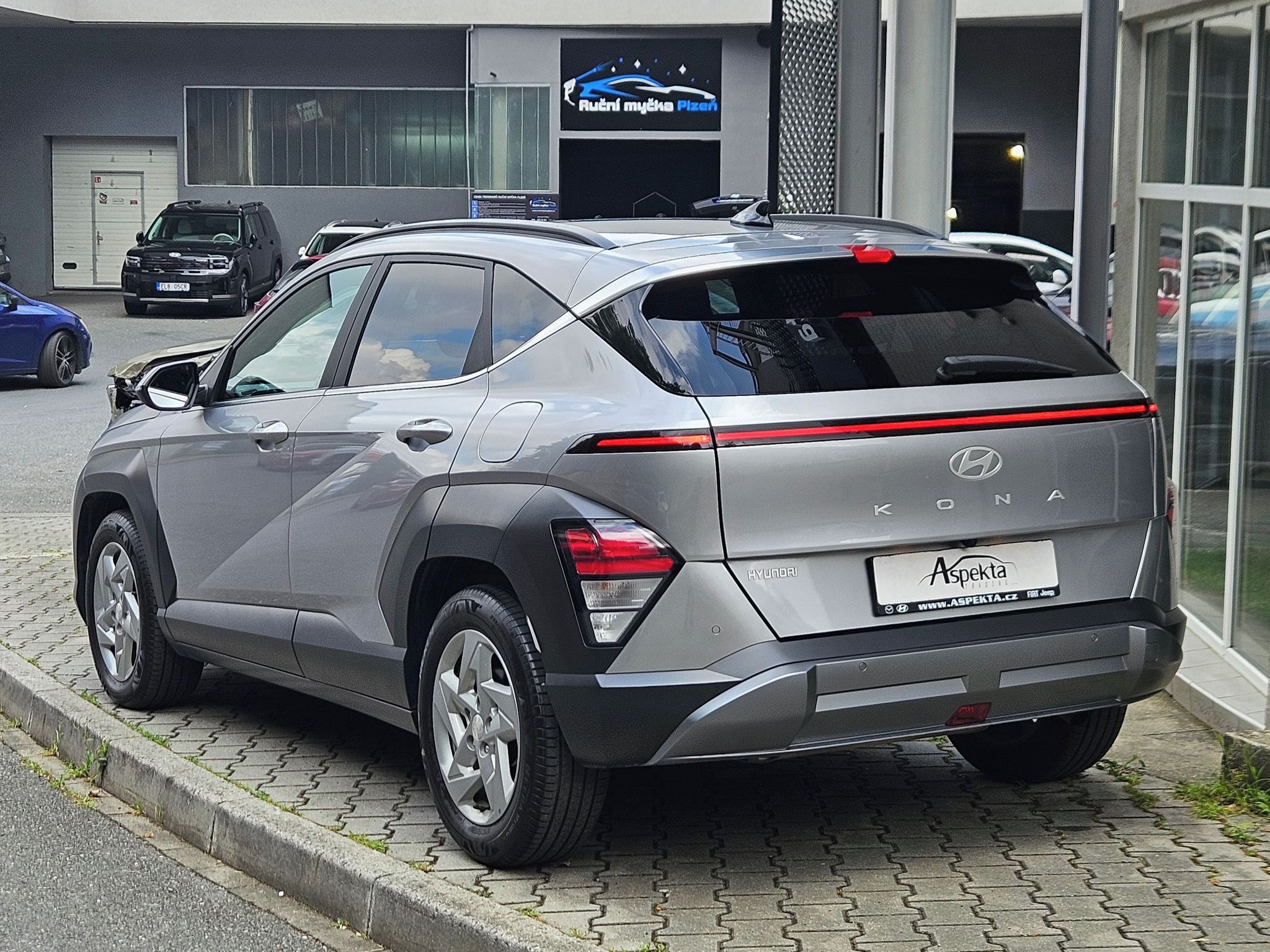 Hyundai Kona, 1.0 T-GDi 88kW, Smart, DCT - fotka 3