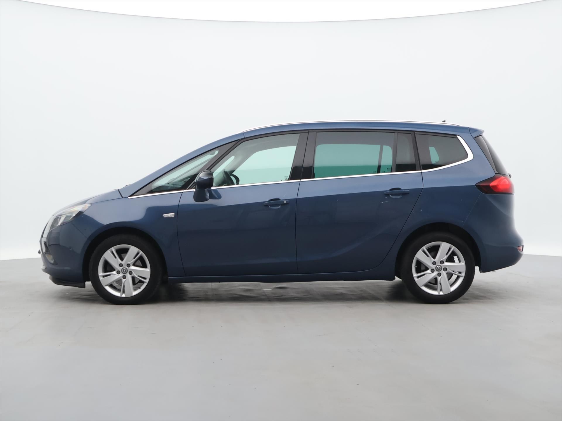 Opel Zafira, 1,4 T 103kW Automat Aut. Klima - fotka 4