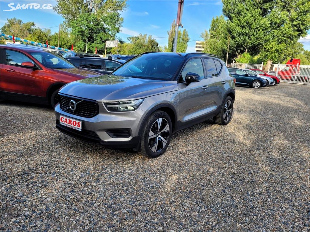 Volvo XC40, T4 PHEV R-design kůže,kůže