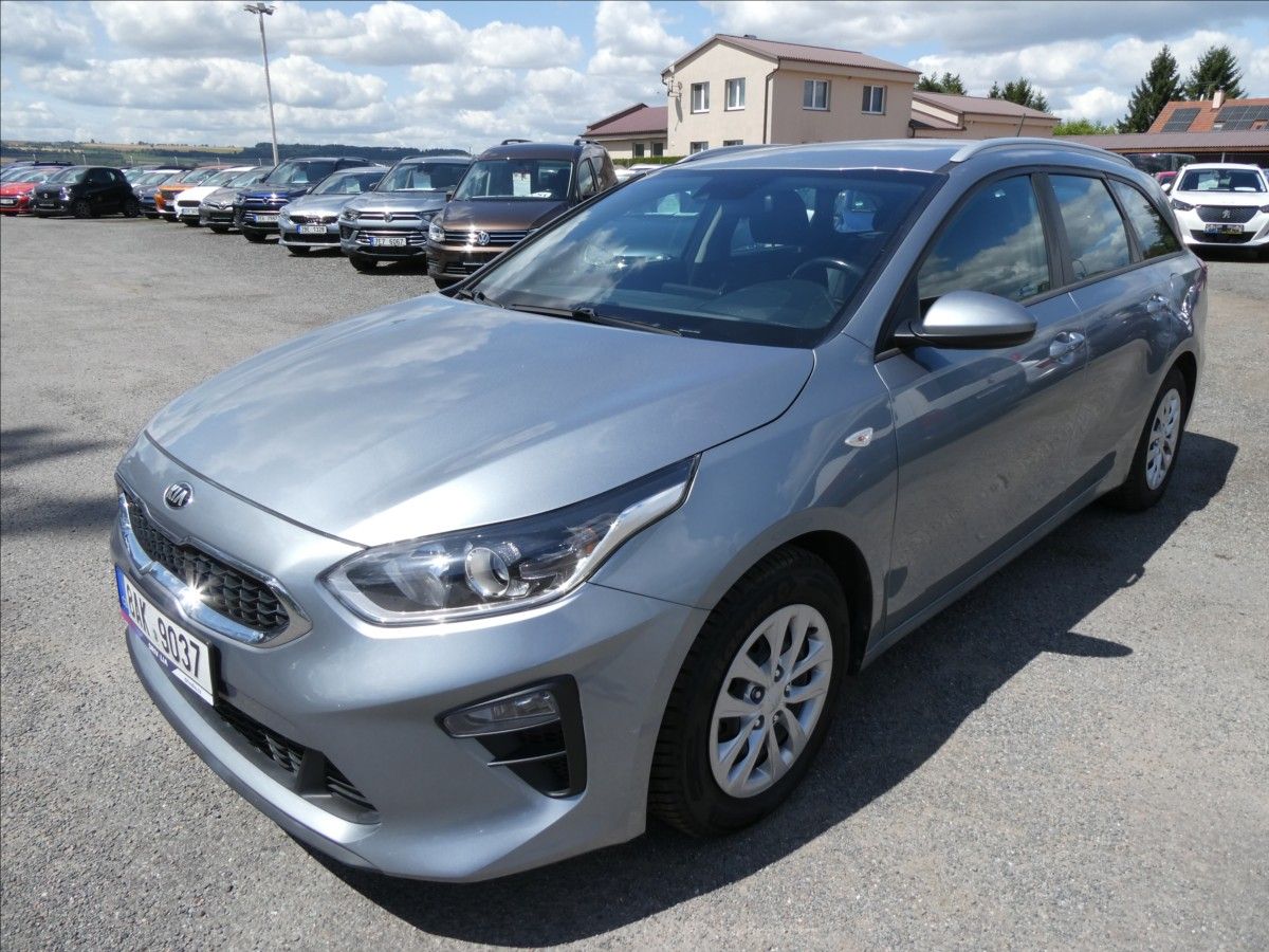 Kia Cee´d, 1,0 T-GDI Exclusive SW,2x pneu - fotka 3