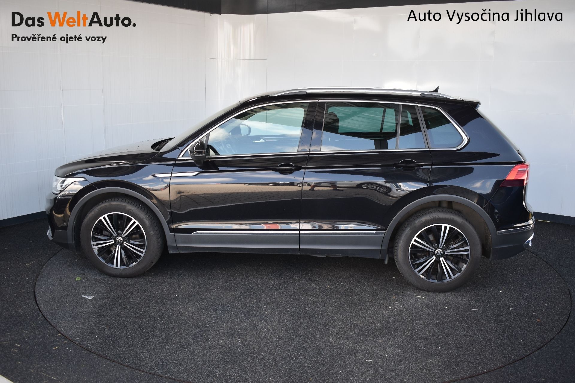 Volkswagen Tiguan, 2.0TDI 110kW DSG, 4x4,R-Line,T - fotka 3