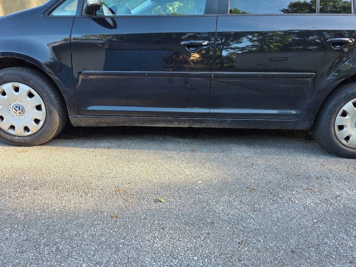 Volkswagen Touran - fotka 4