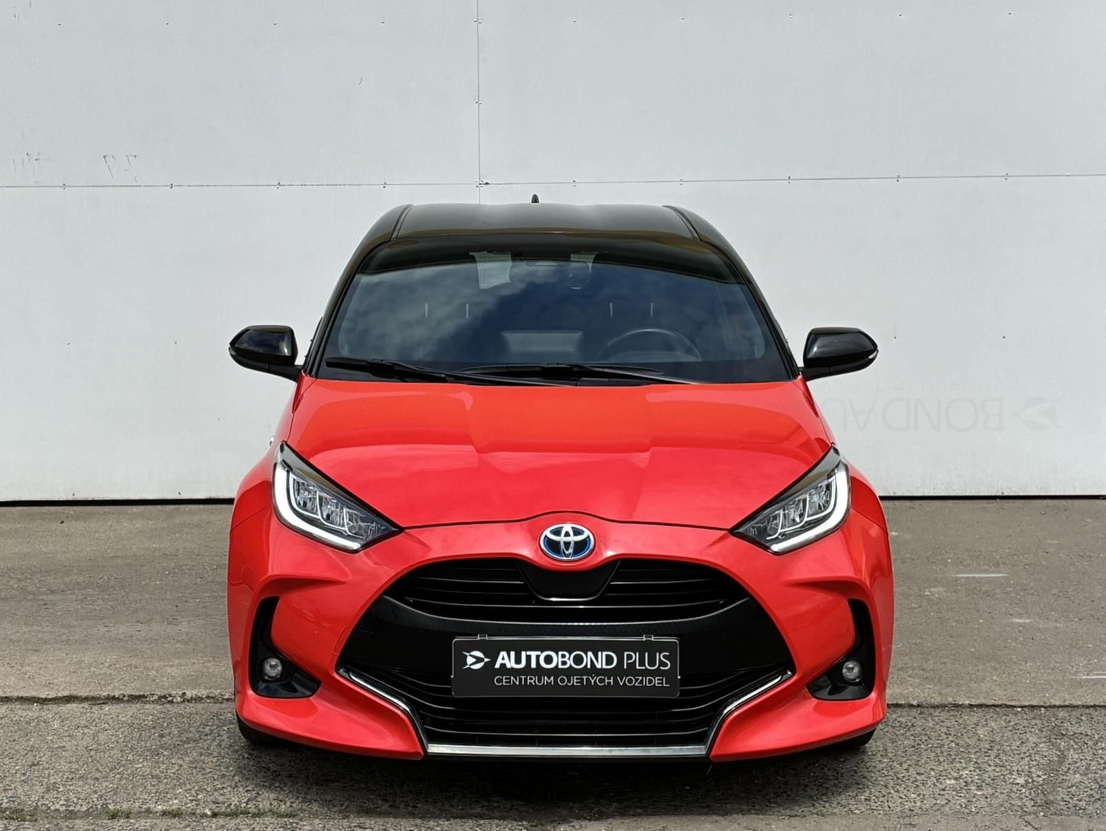 Toyota Yaris, 1.5 HSD e-CVT Premier Edition - fotka 4