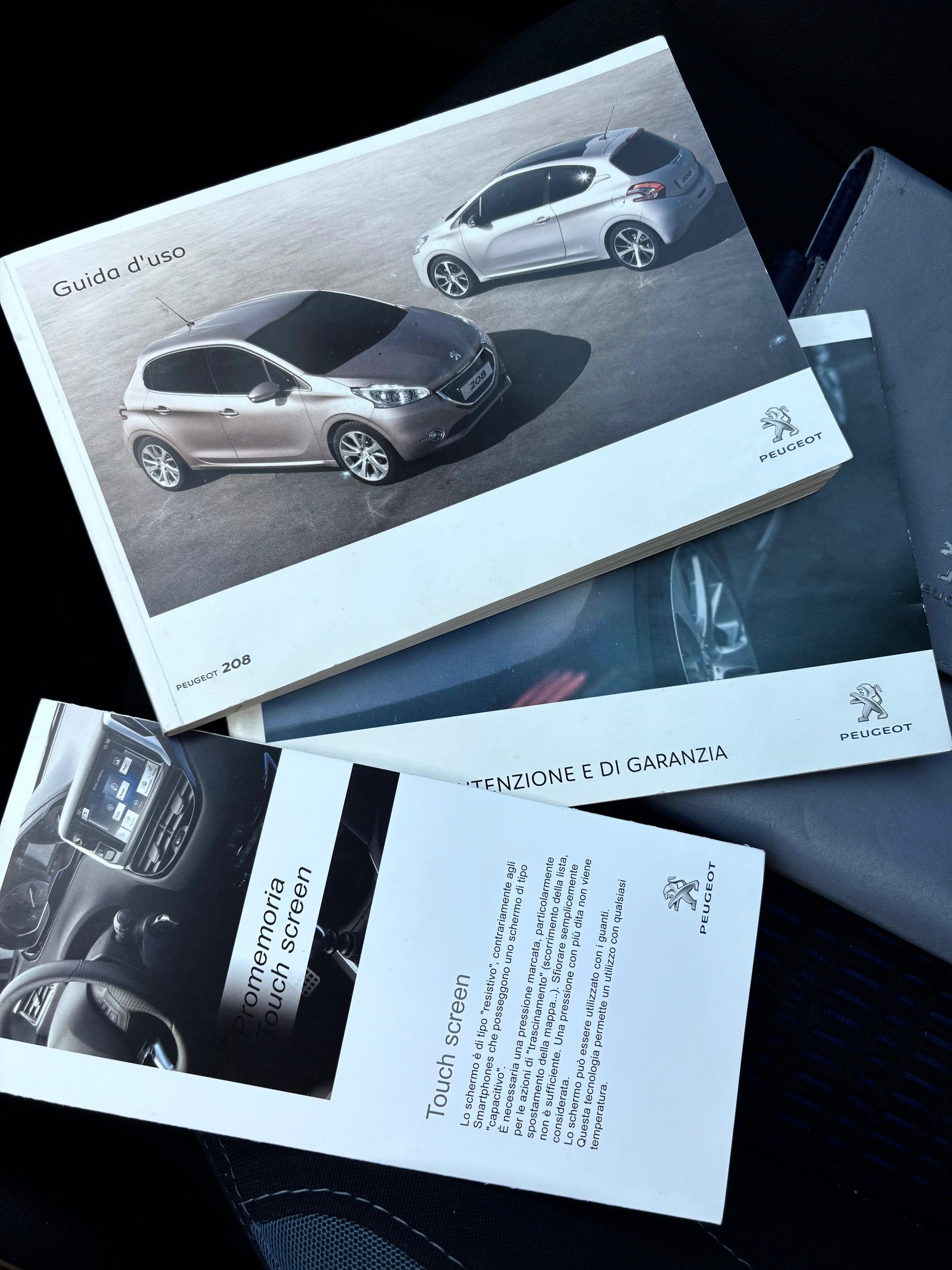 Peugeot 208, 1.2VTi 60kW+SERVISKA+PĚKNÉ - fotka 3