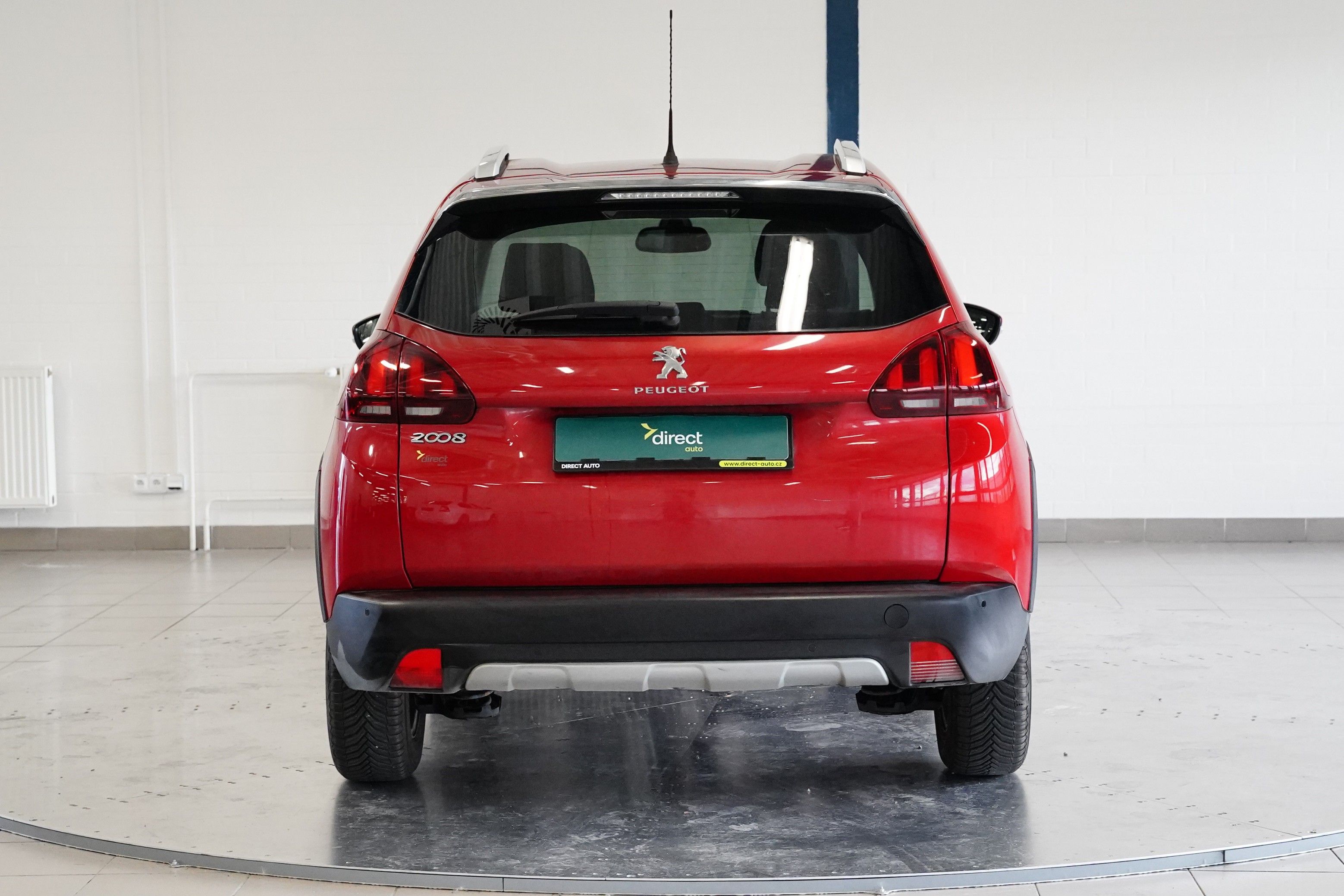 Peugeot 2008, 1.2 PT 81kW Allure - fotka 4