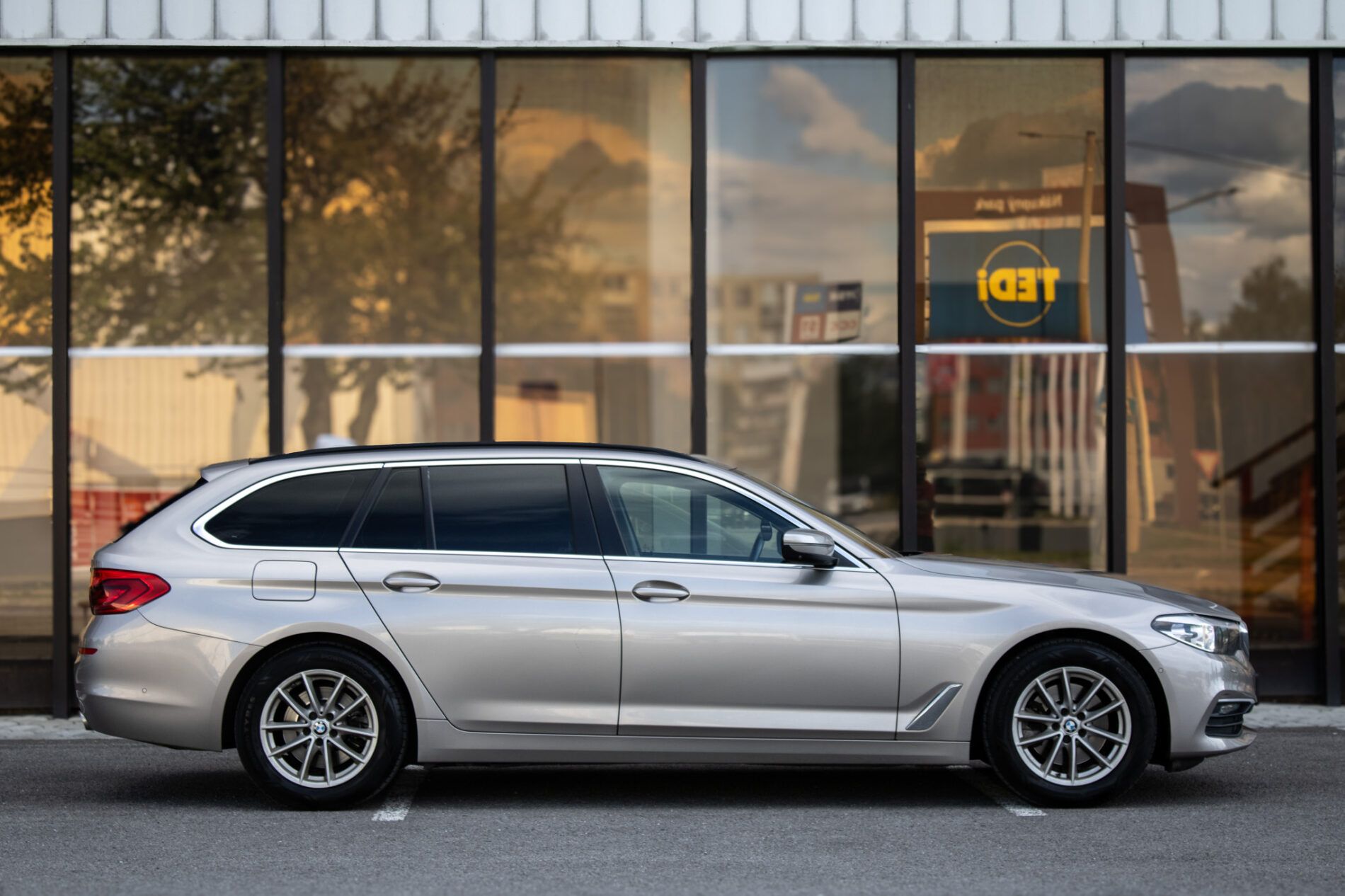BMW, rad 5 Touring - fotka 4