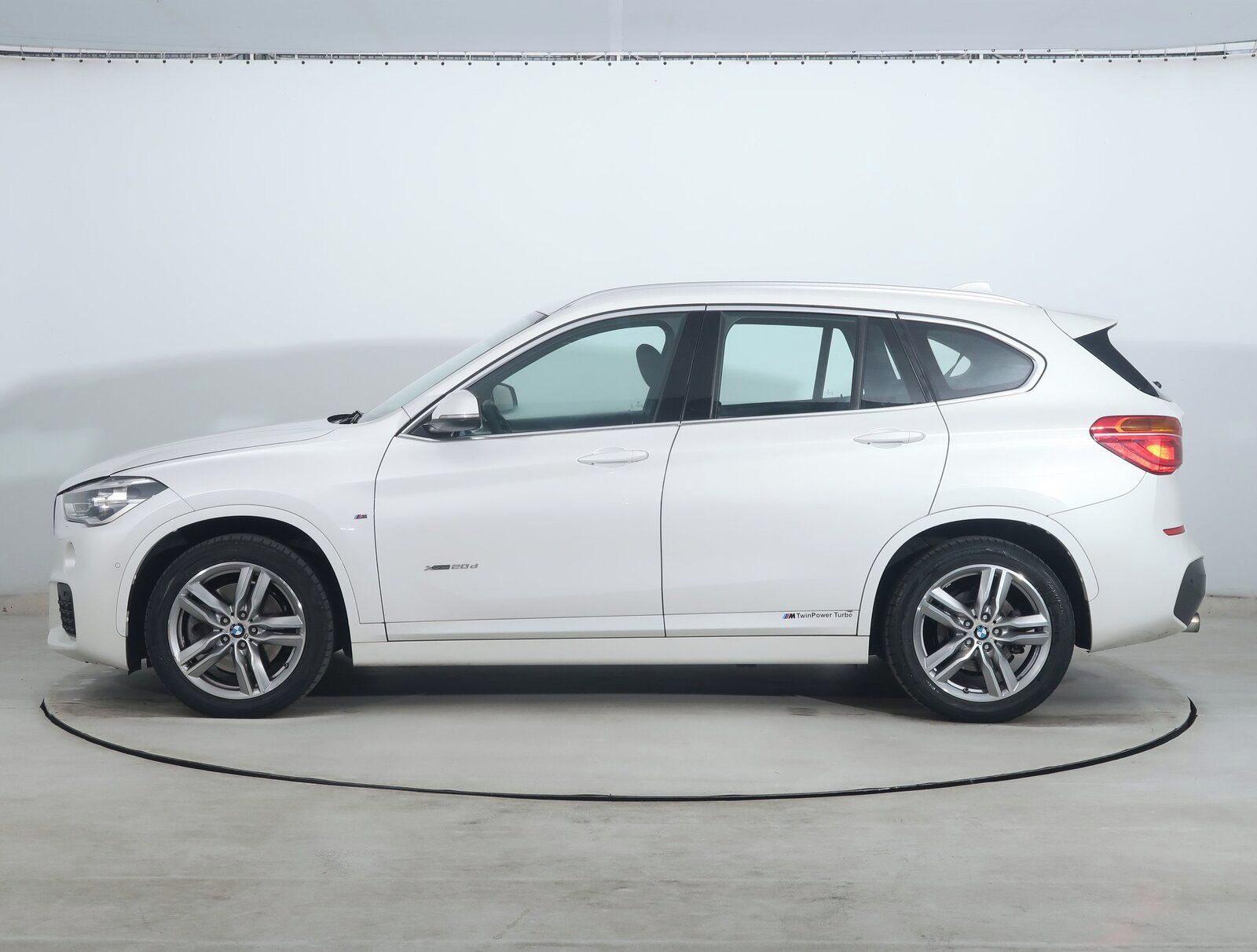 BMW X1, xDrive20d, M Sport, 4X4 - fotka 3