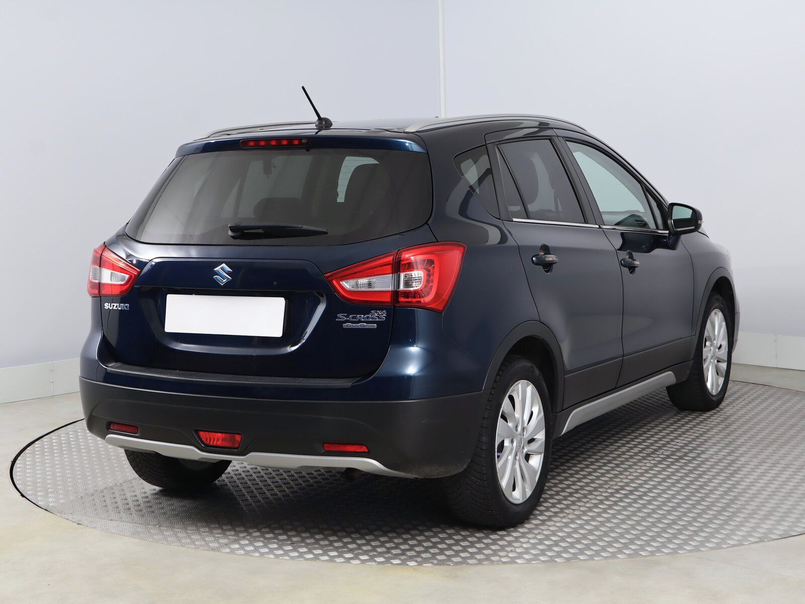 Suzuki SX4 S-Cross, 1.4 BoosterJet, 4X4 - fotka 5