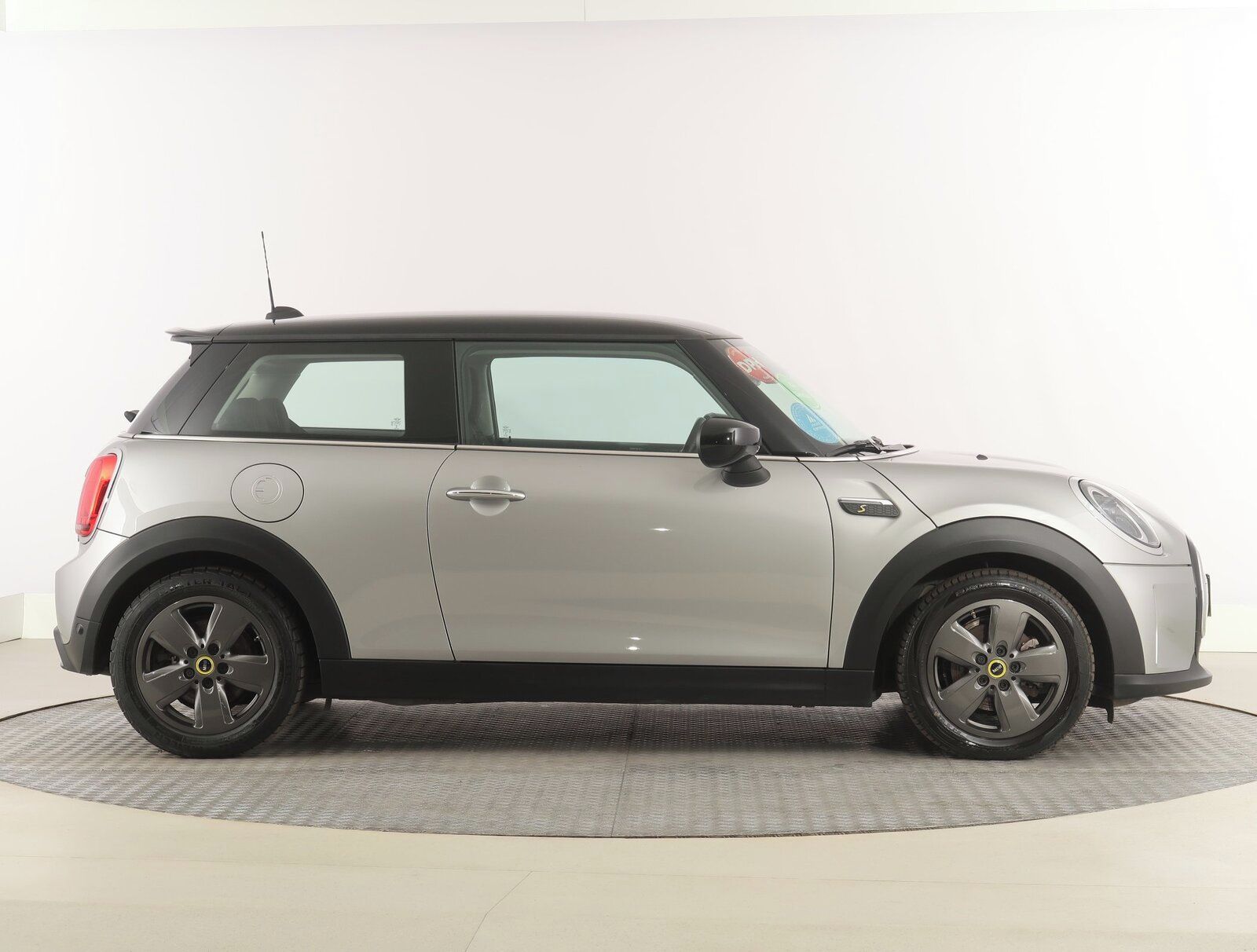 Mini, Cooper SE 32 kWh, SoH 97% - fotka 6