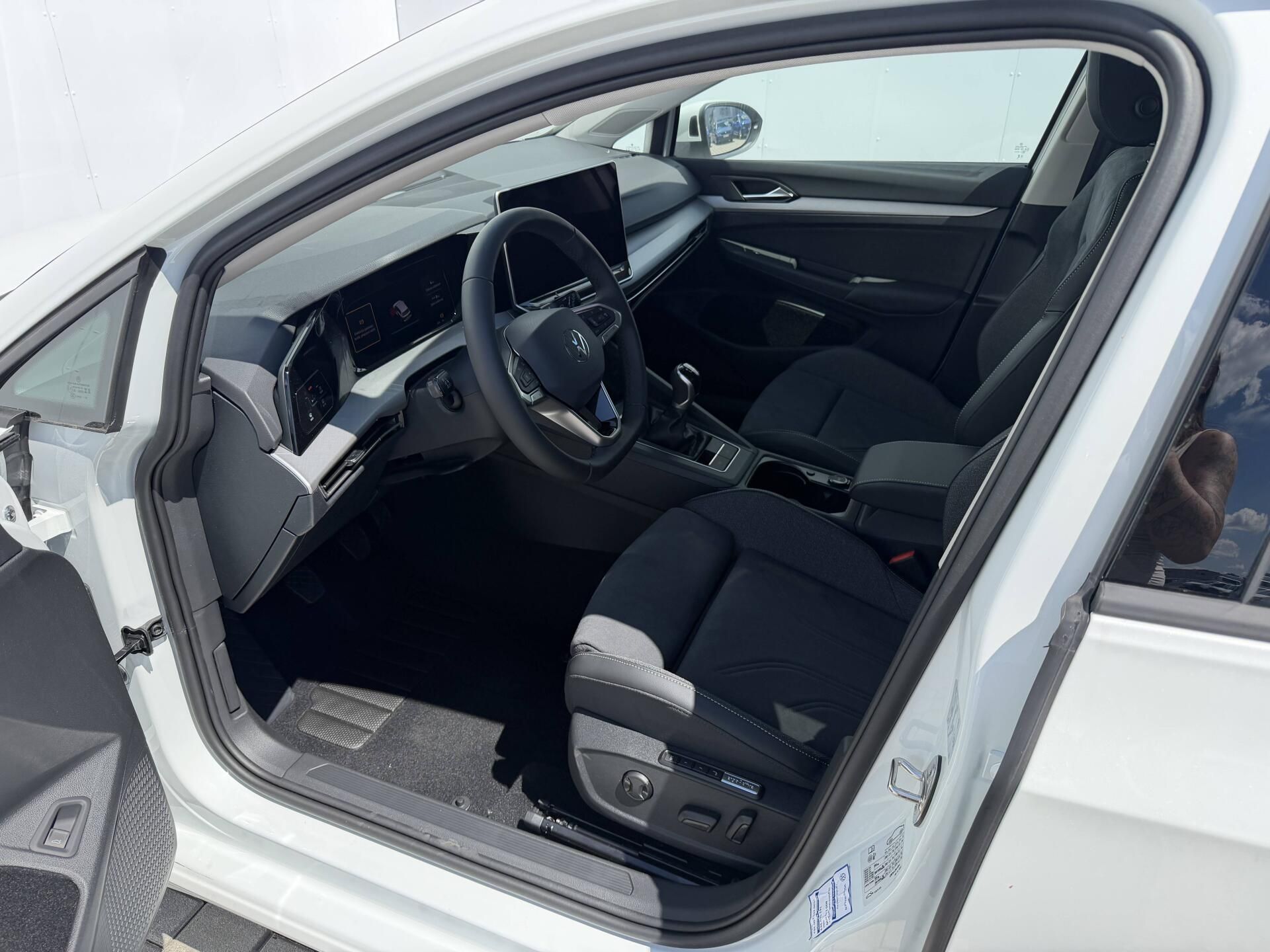 Volkswagen Golf, People 6G 1,5TSI - fotka 5