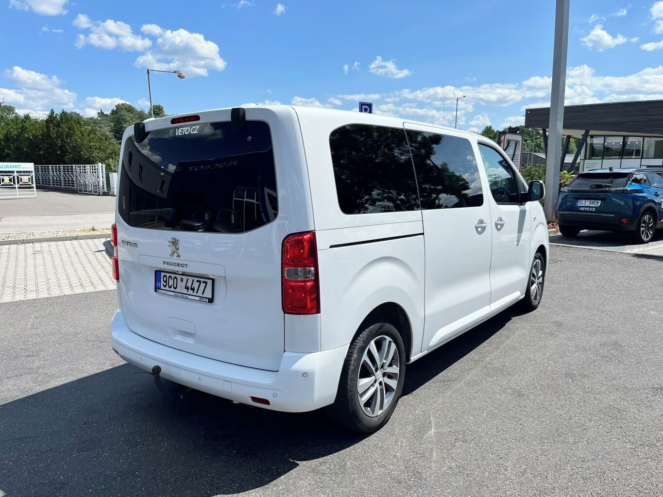 Peugeot Traveller, L2 ALLURE 2.0 BlueHDi 180k EAT - fotka 4