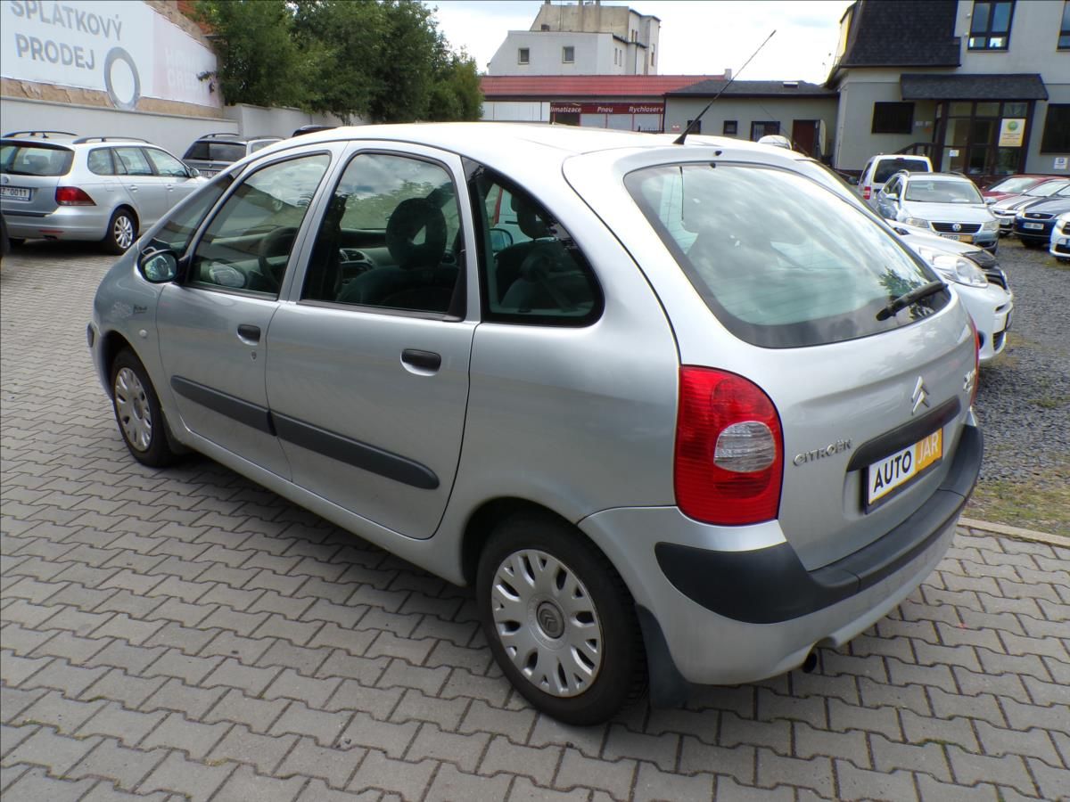 Citroën Xsara Picasso, 1,8 16V - fotka 6