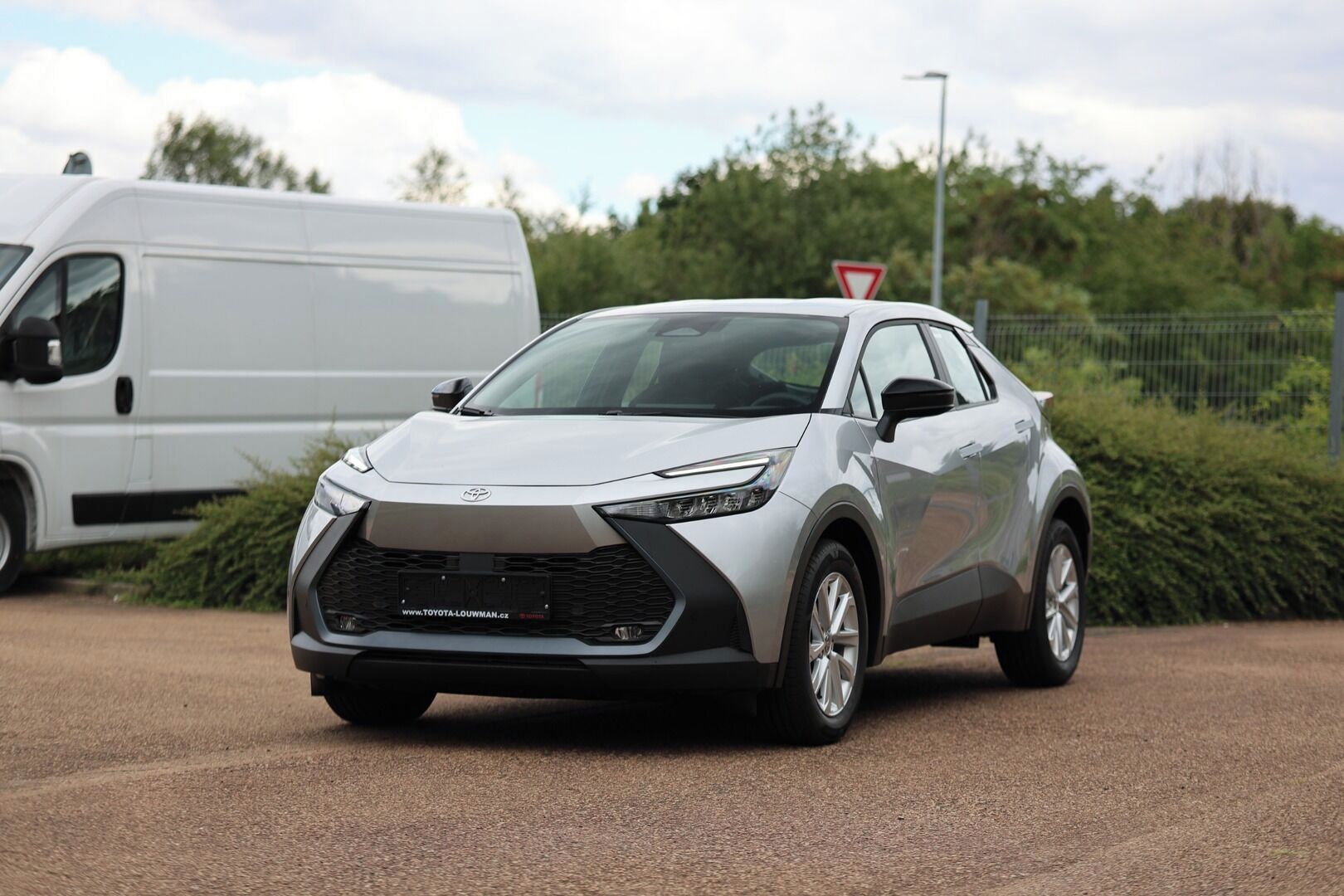 Toyota C-HR, 1.8. Hybrid Comfort Business - fotka 3