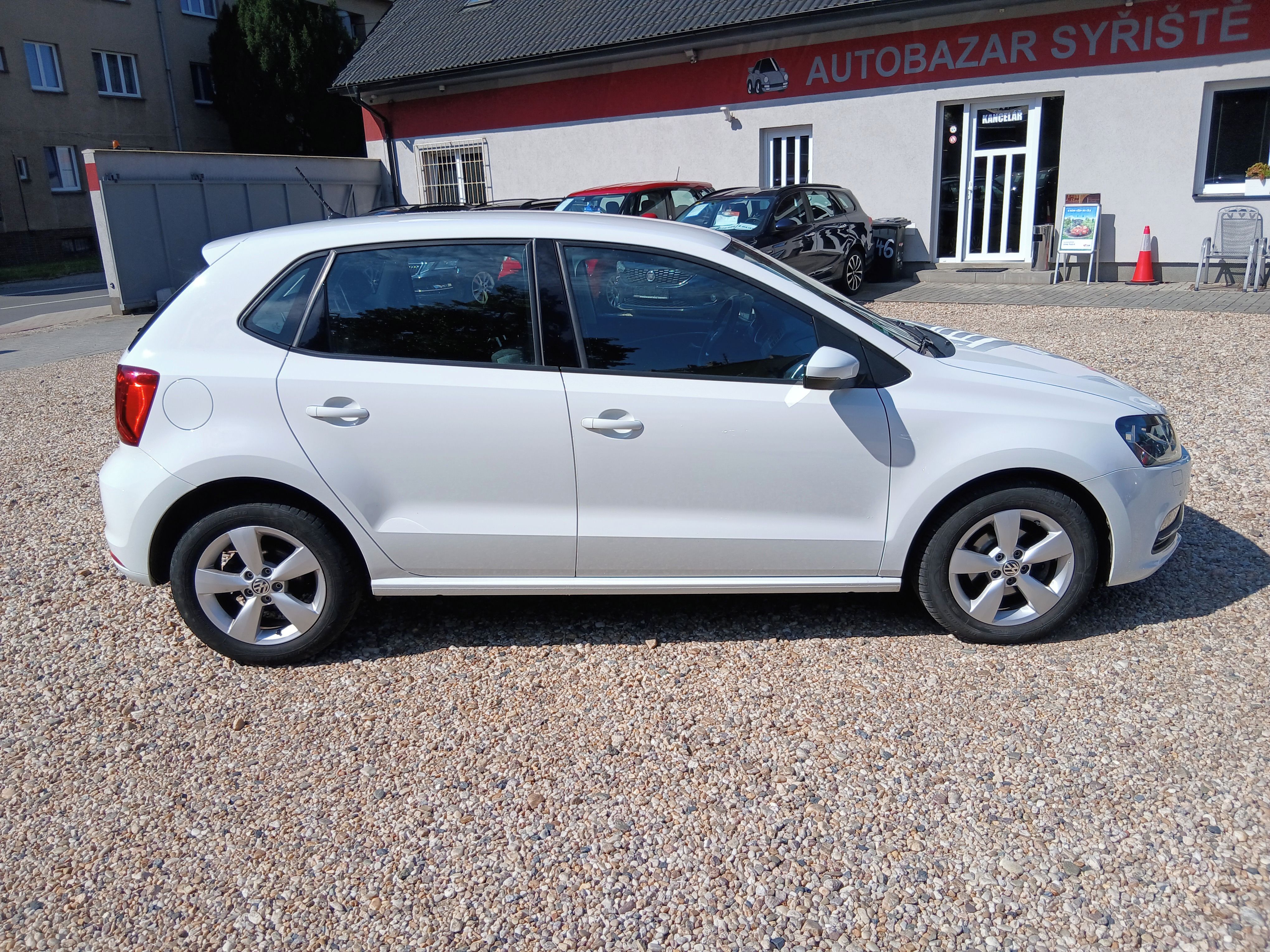 Volkswagen Polo, 1.4TDi 66KW Comfort S.Kniha - fotka 4