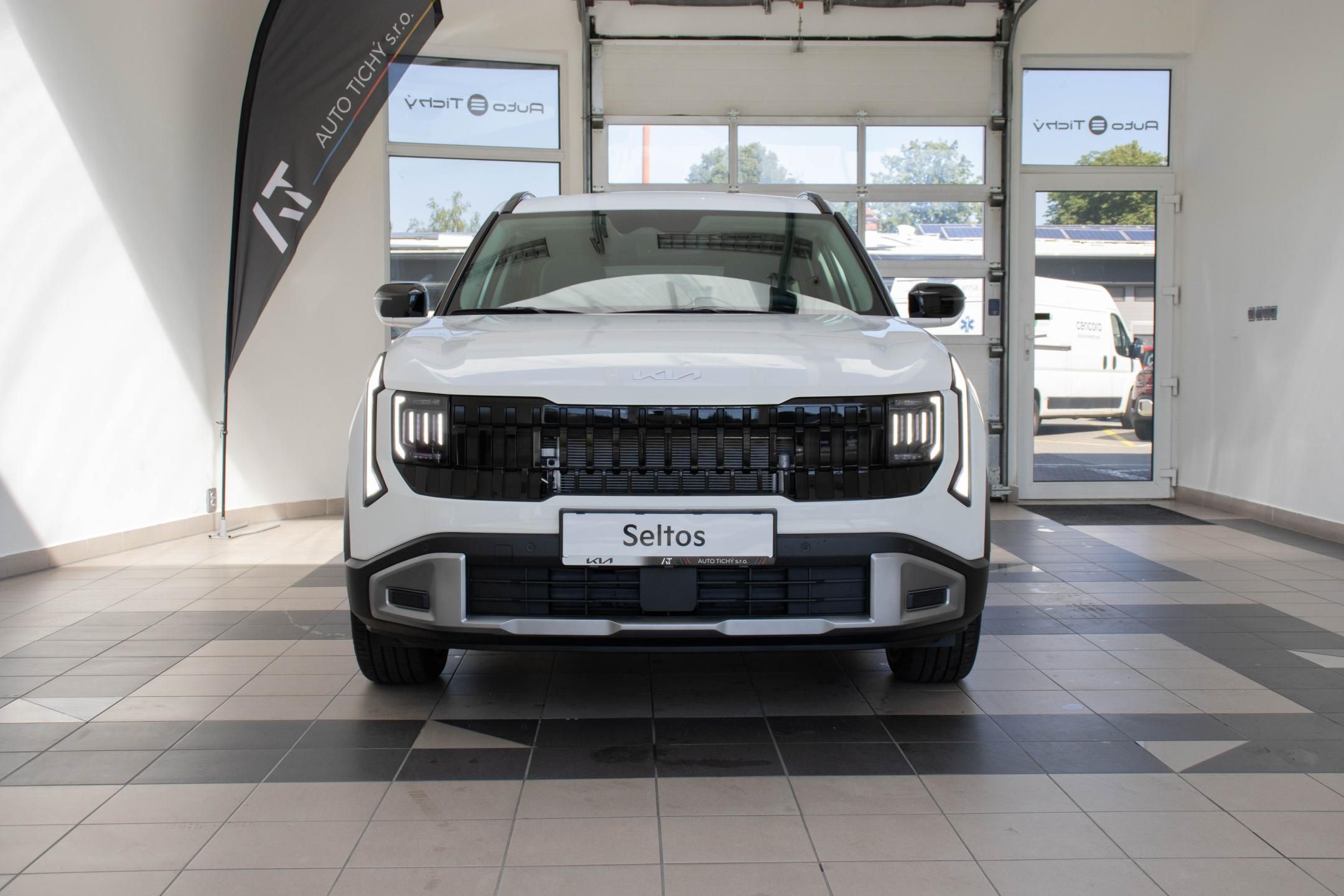 Kia Seltos, 1,6 T-GDi GPF 4x2 7DCT EXCLUSI - fotka 2