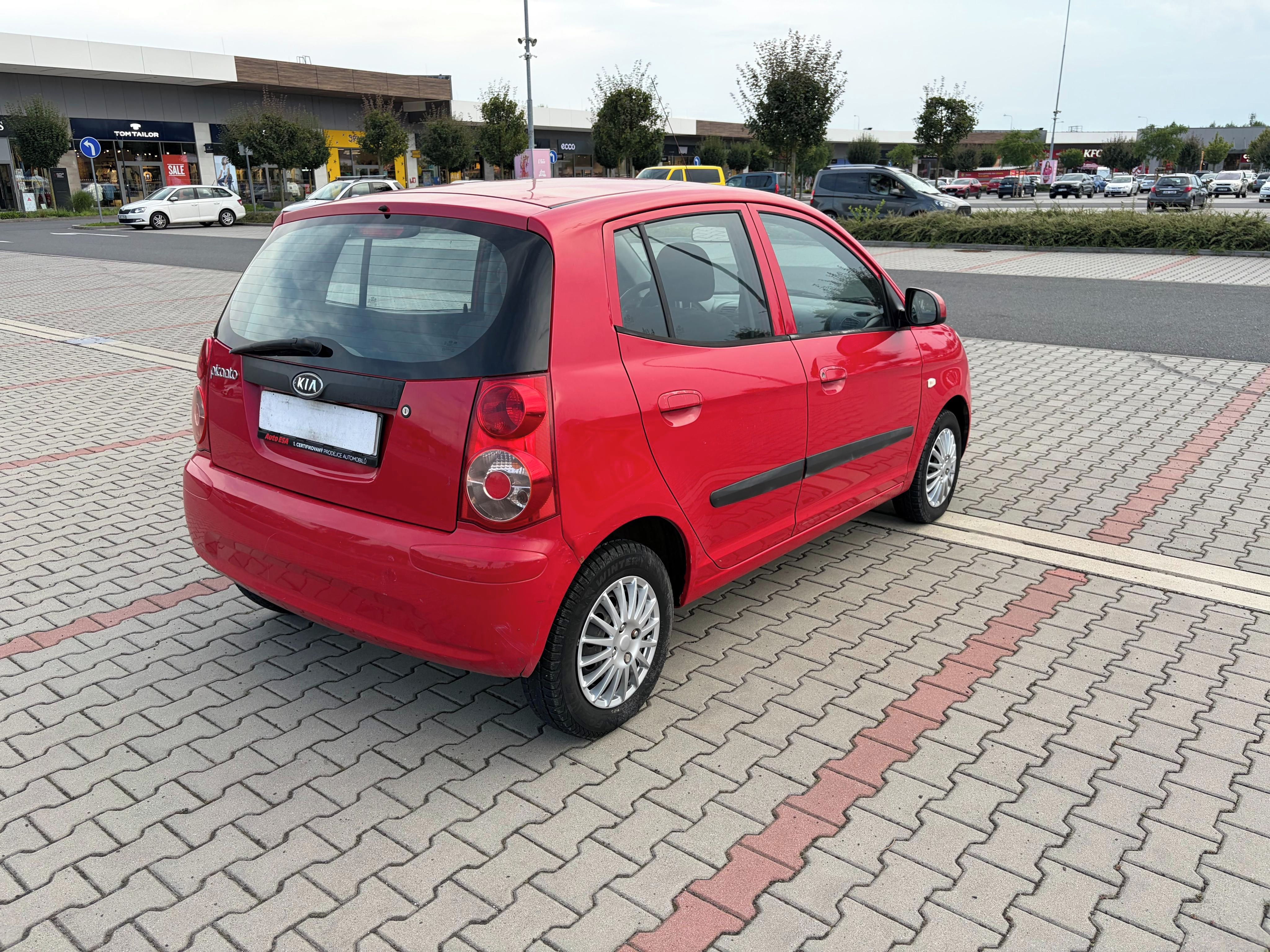 Kia Picanto, 1.0 48kw naj. 148t klima - fotka 3