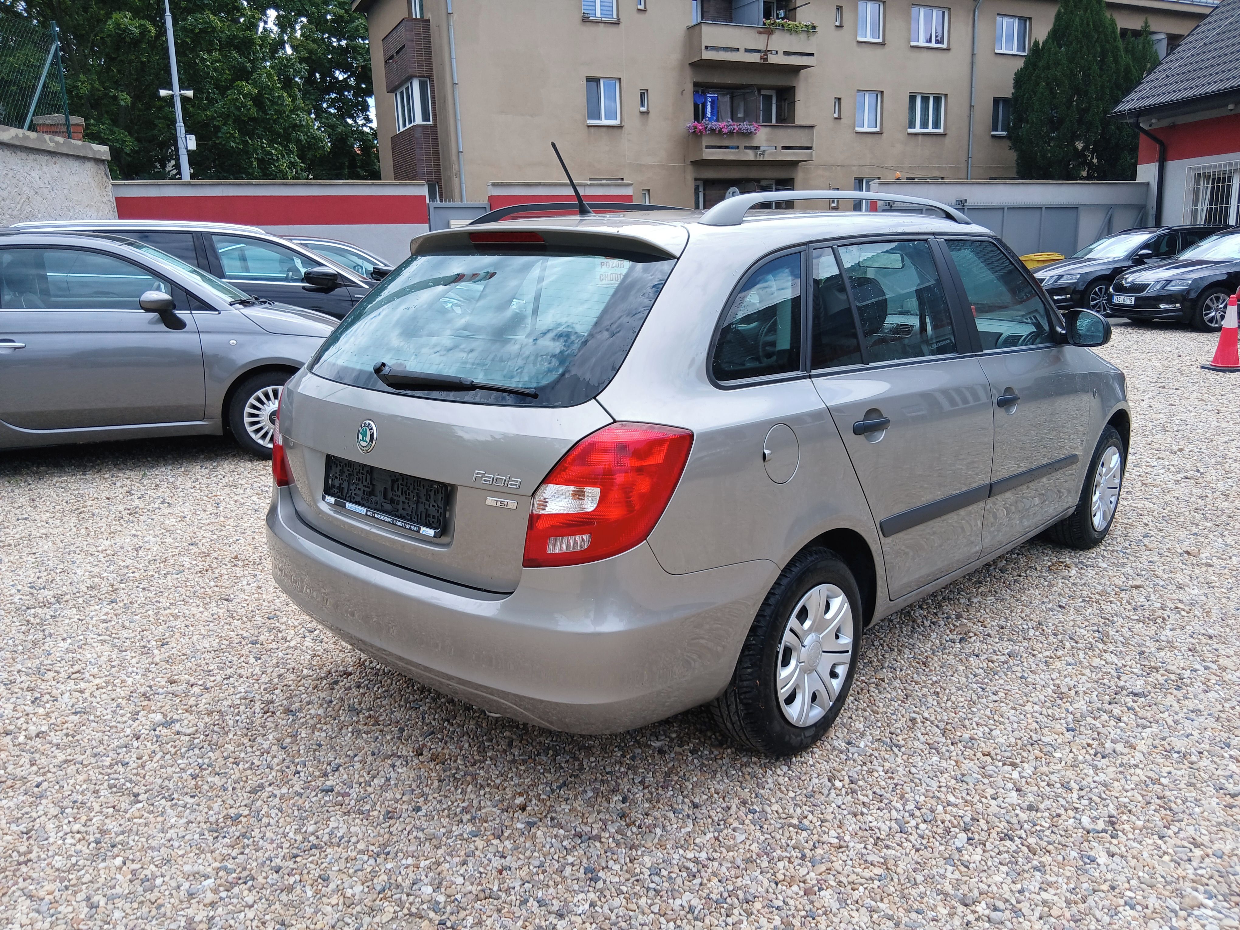 Škoda Fabia, 1.2TSi 63KW Klima S.Kniha+Kola - fotka 5