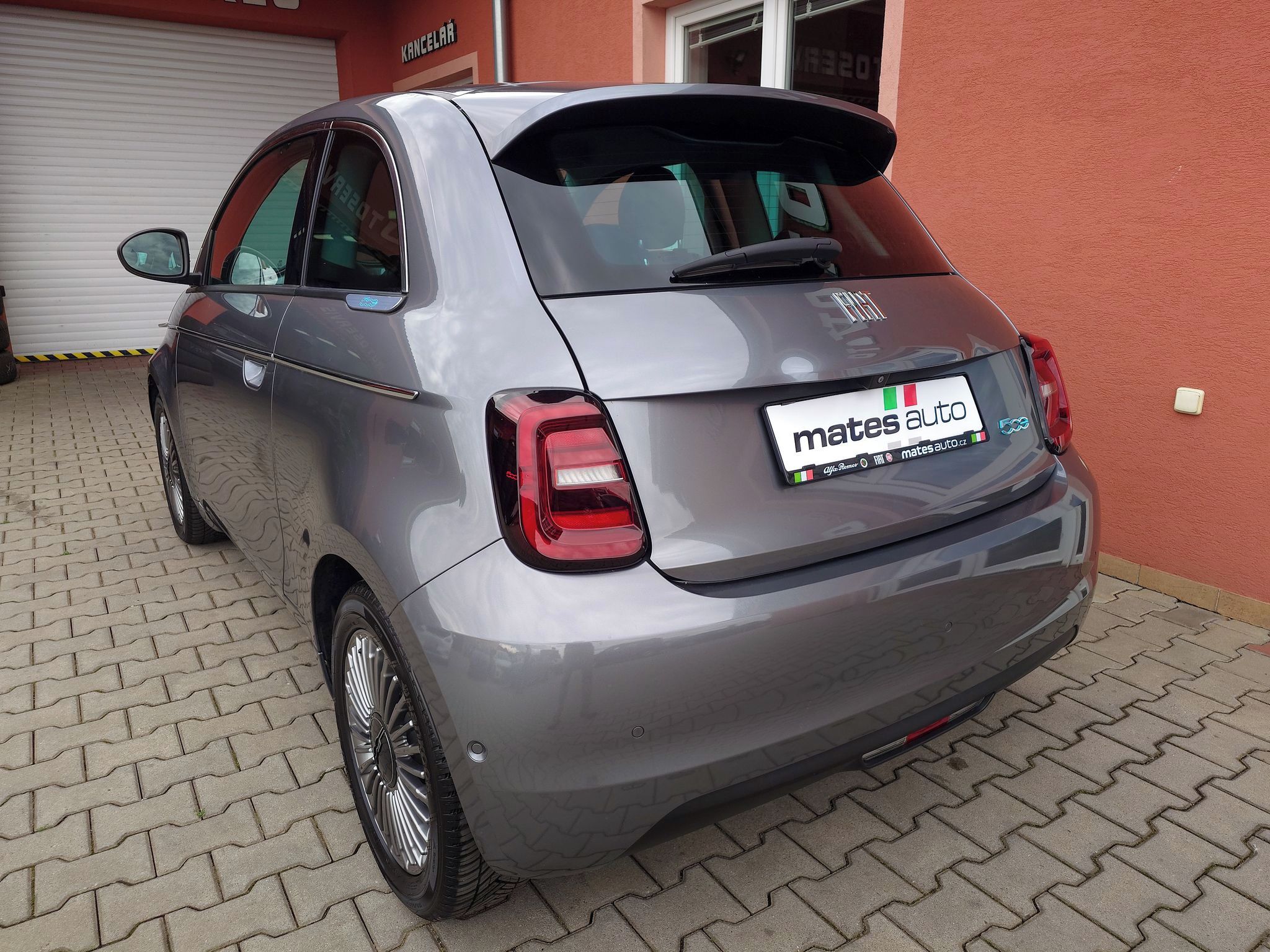 Fiat 500E, 500E 87kw (ODPOČET DPH) - fotka 4