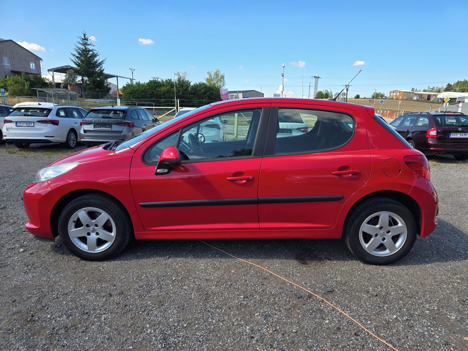 Peugeot 207, 1.4 i VT klima nová STK - fotka 4