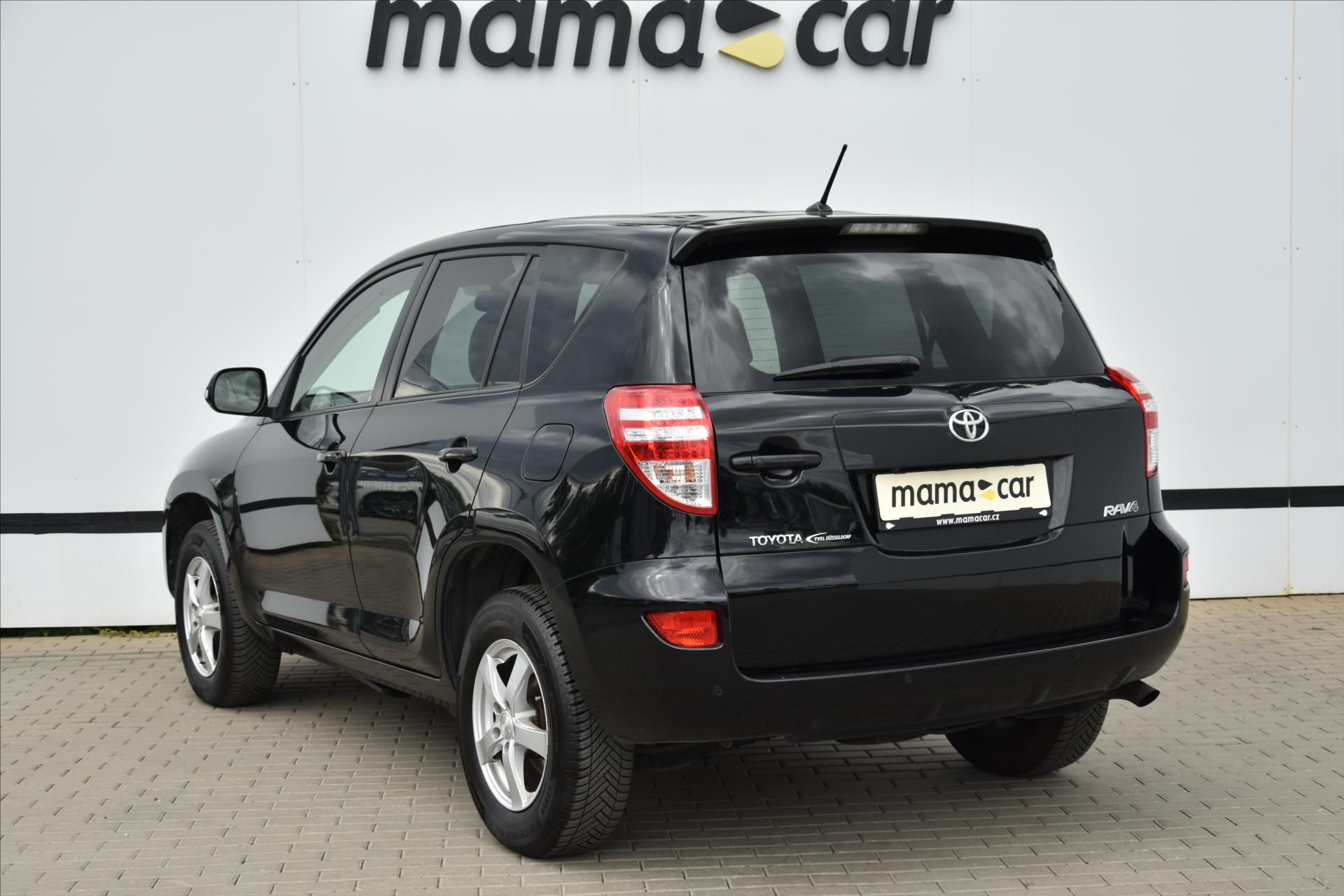 Toyota Rav4, 2.2D-4D 4x4 PRAVIDELNÝ SERVIS - fotka 5