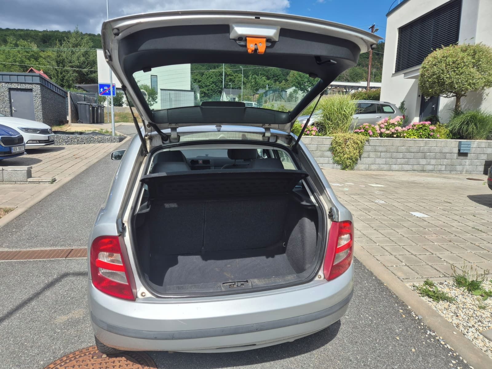 Škoda Fabia, 1.9 SDI KLIMA + 2 sady gum - fotka 5