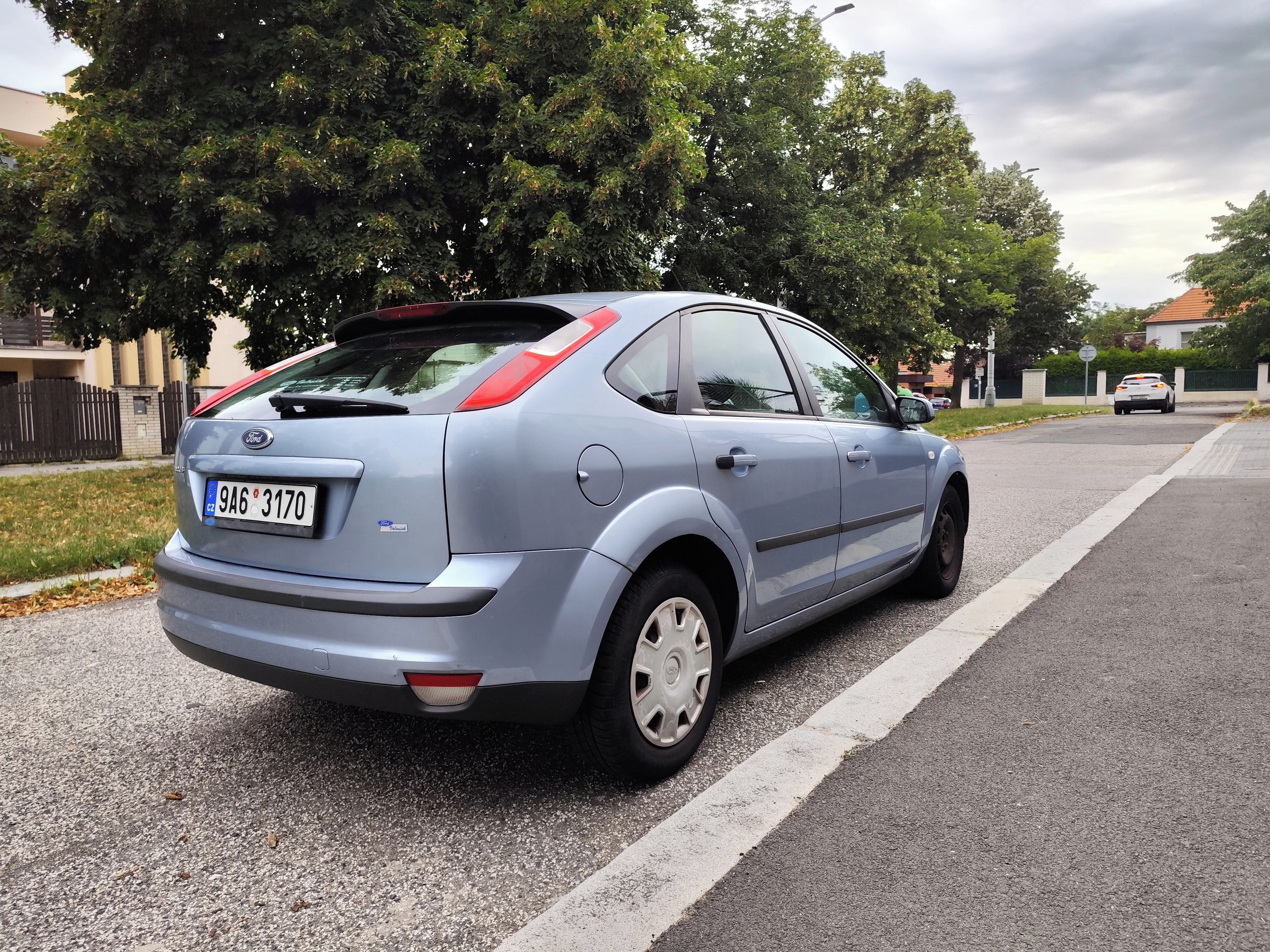 Ford Focus, 1.6 benzín 74 kW, nehavarované - fotka 3