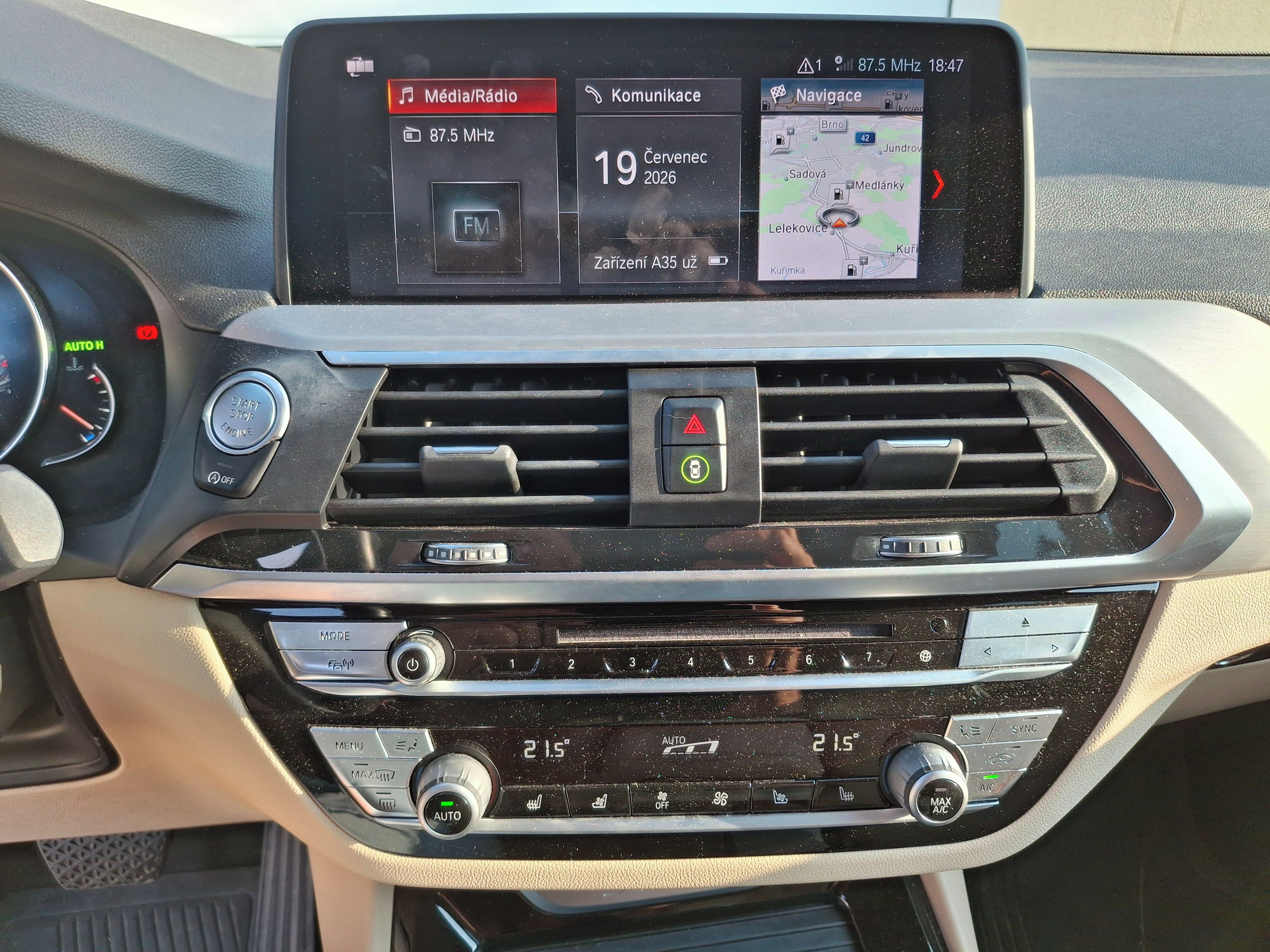 BMW X3, 1.majitel, Head display, koule - fotka 6