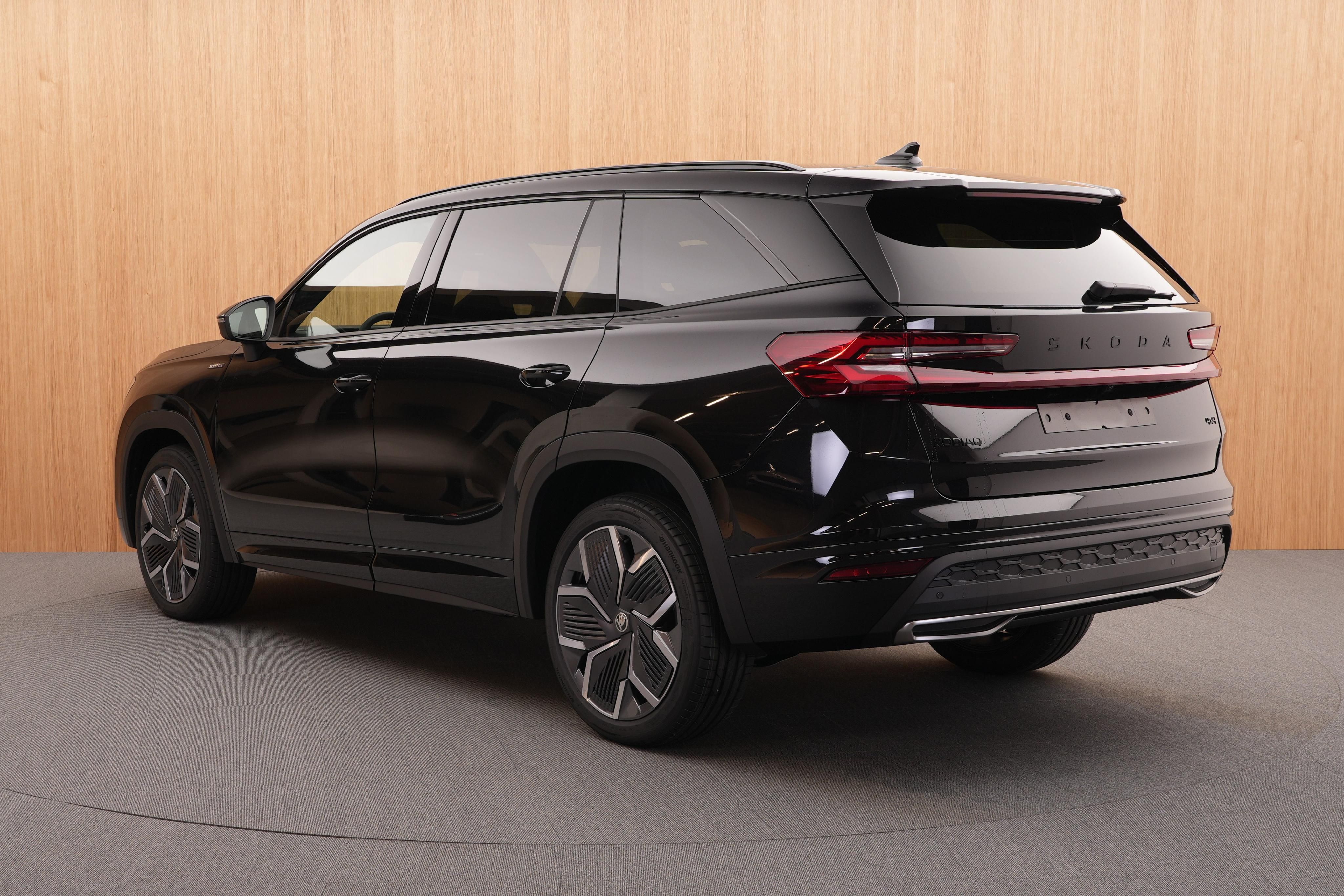 Škoda Kodiaq, Sportline 2.0 TDI 4x4 DSG - fotka 3