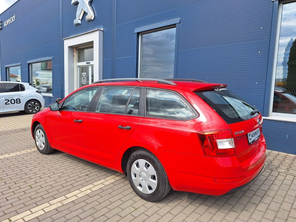 Škoda Octavia, Combi 1.6 TDI 81kW - fotka 3